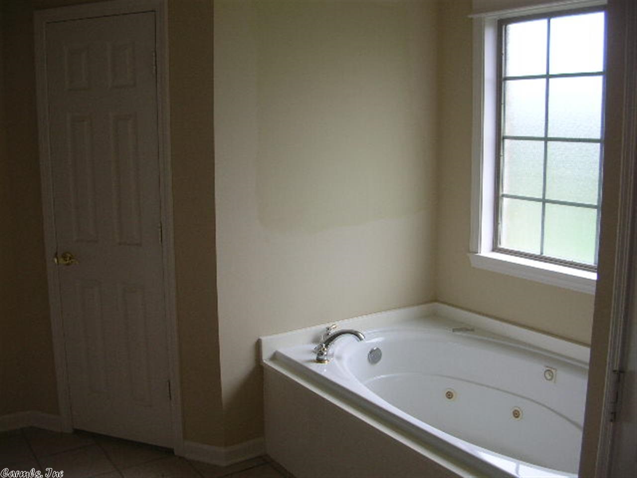 COUNTRY CLUB OF ARK THE - Residential