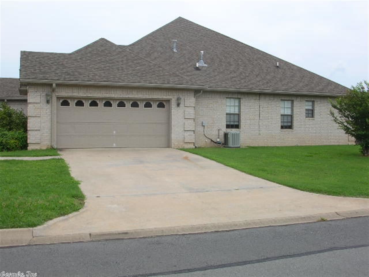 COUNTRY CLUB OF ARK THE - Residential