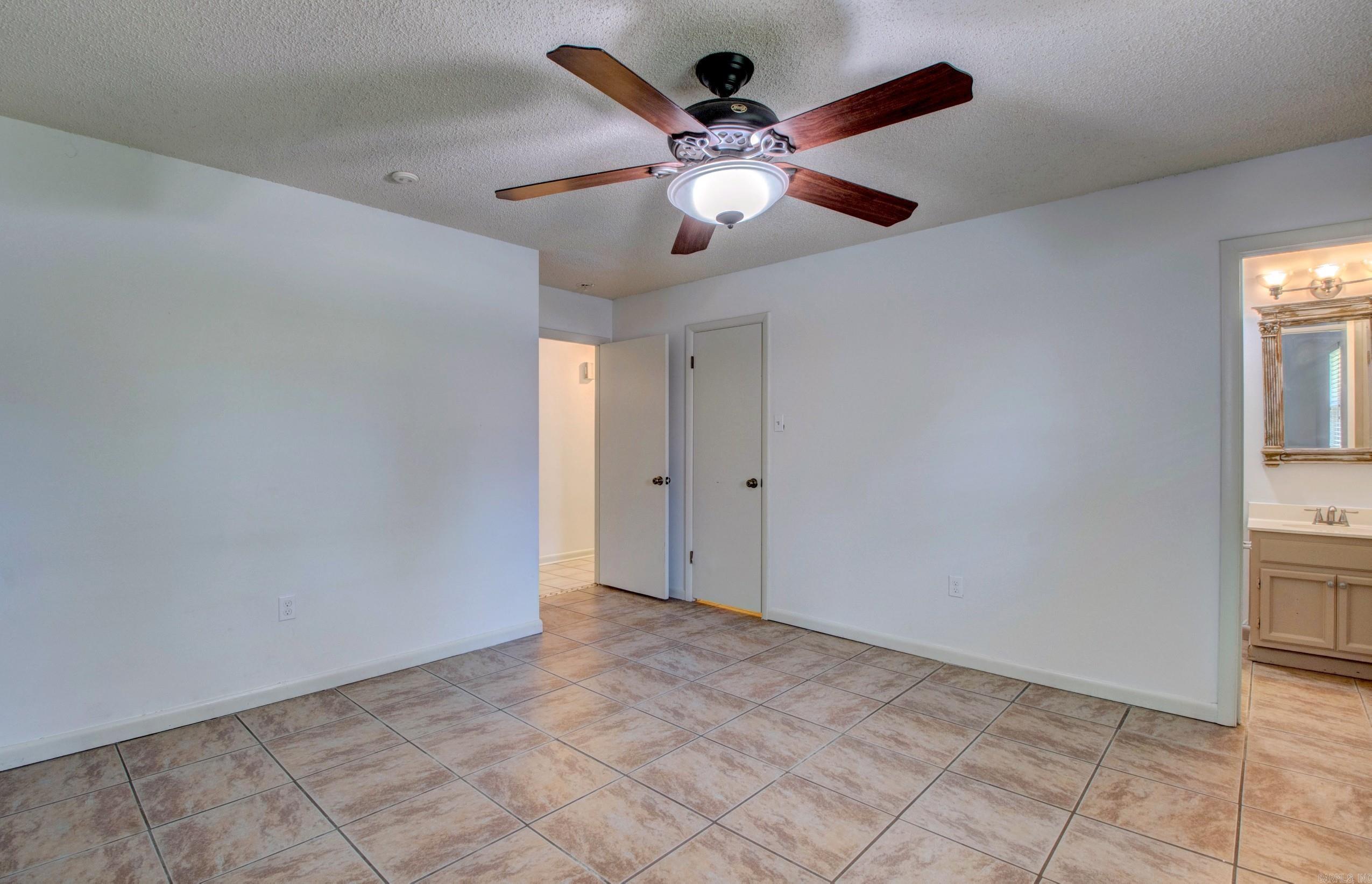 KINGSPARK TO COOK MTN VIL - Residential