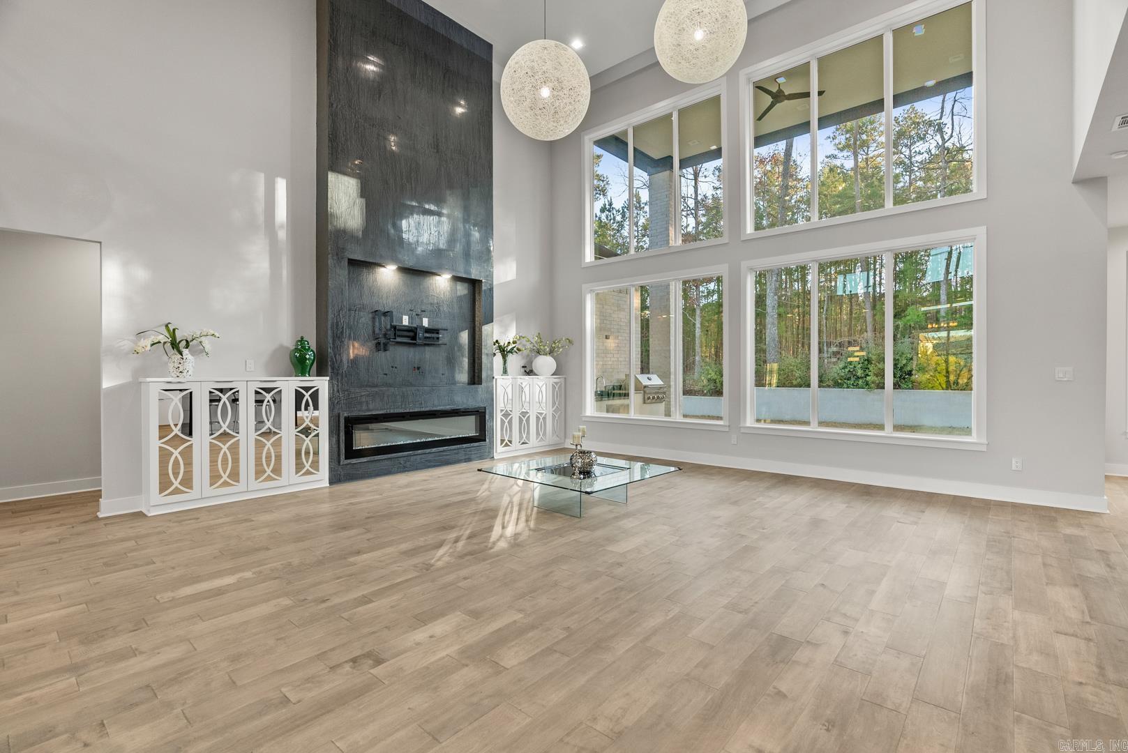 CHENAL VALLEY "ENSBURY PLACE" - Residential