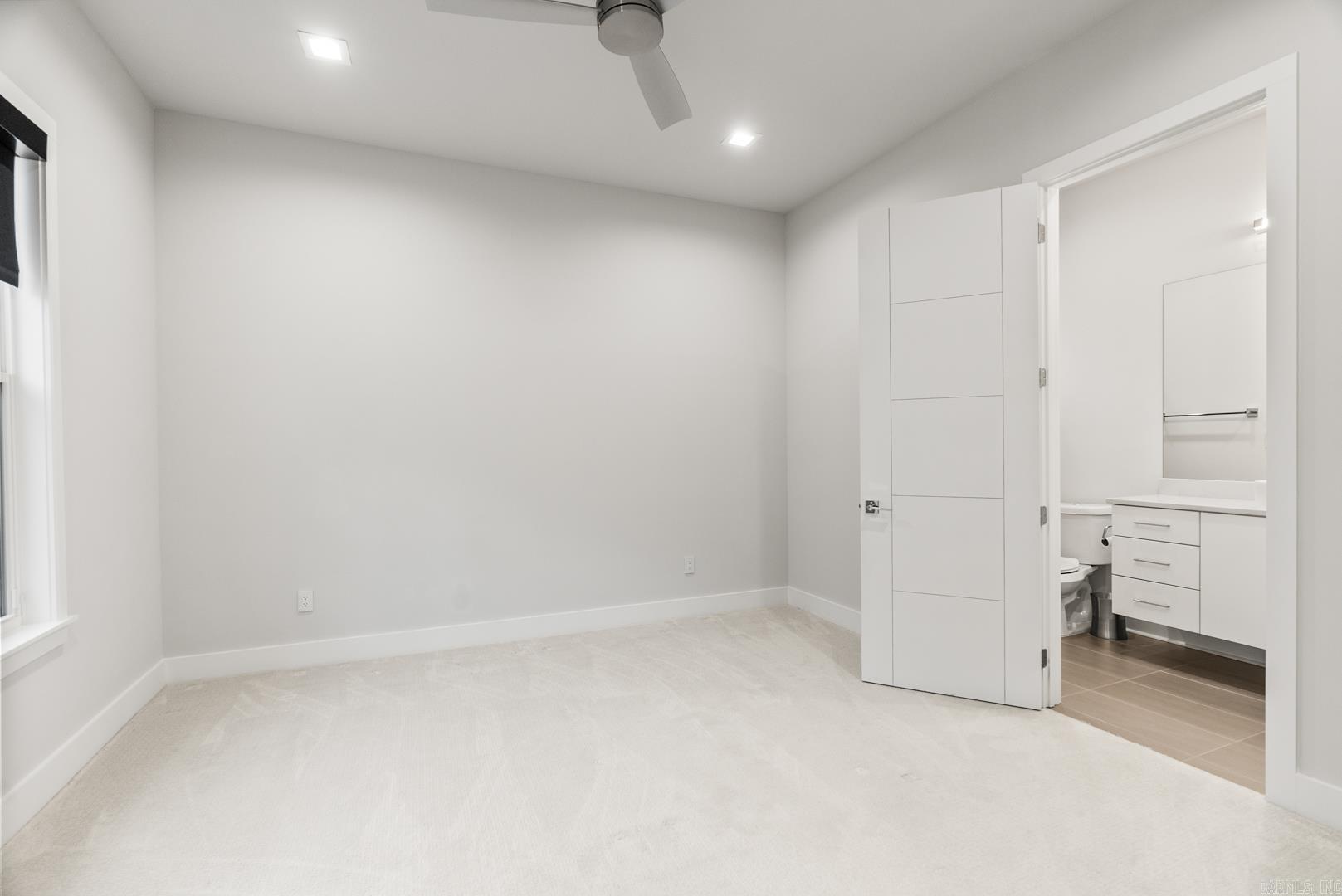 CHENAL VALLEY "ENSBURY PLACE" - Residential