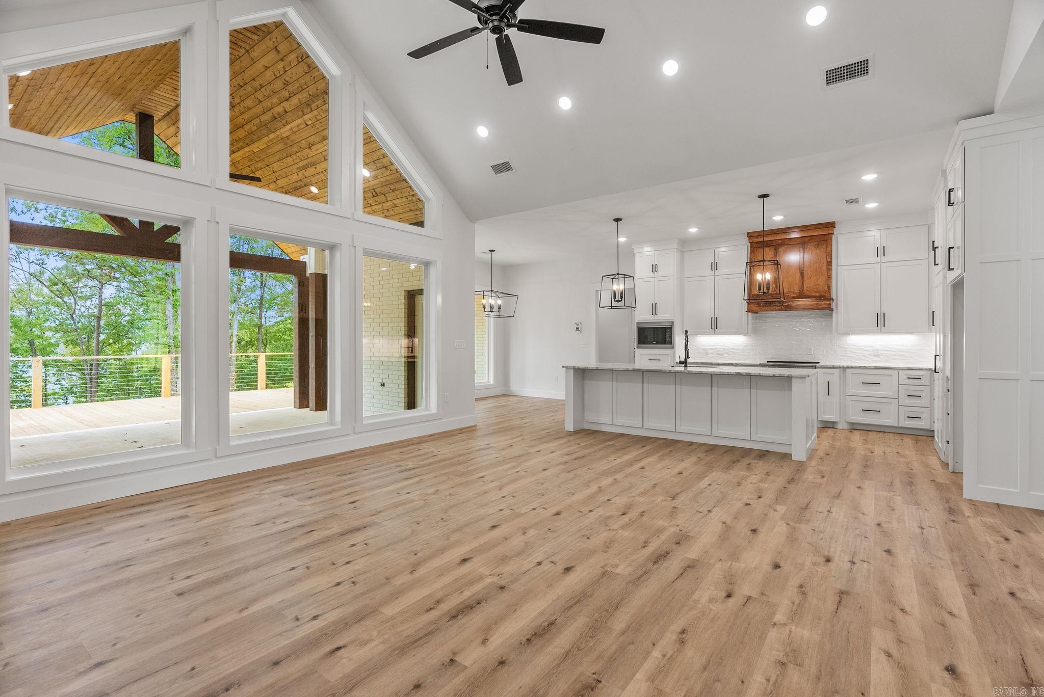 CRYSTAL BROOKE SHORES - Residential