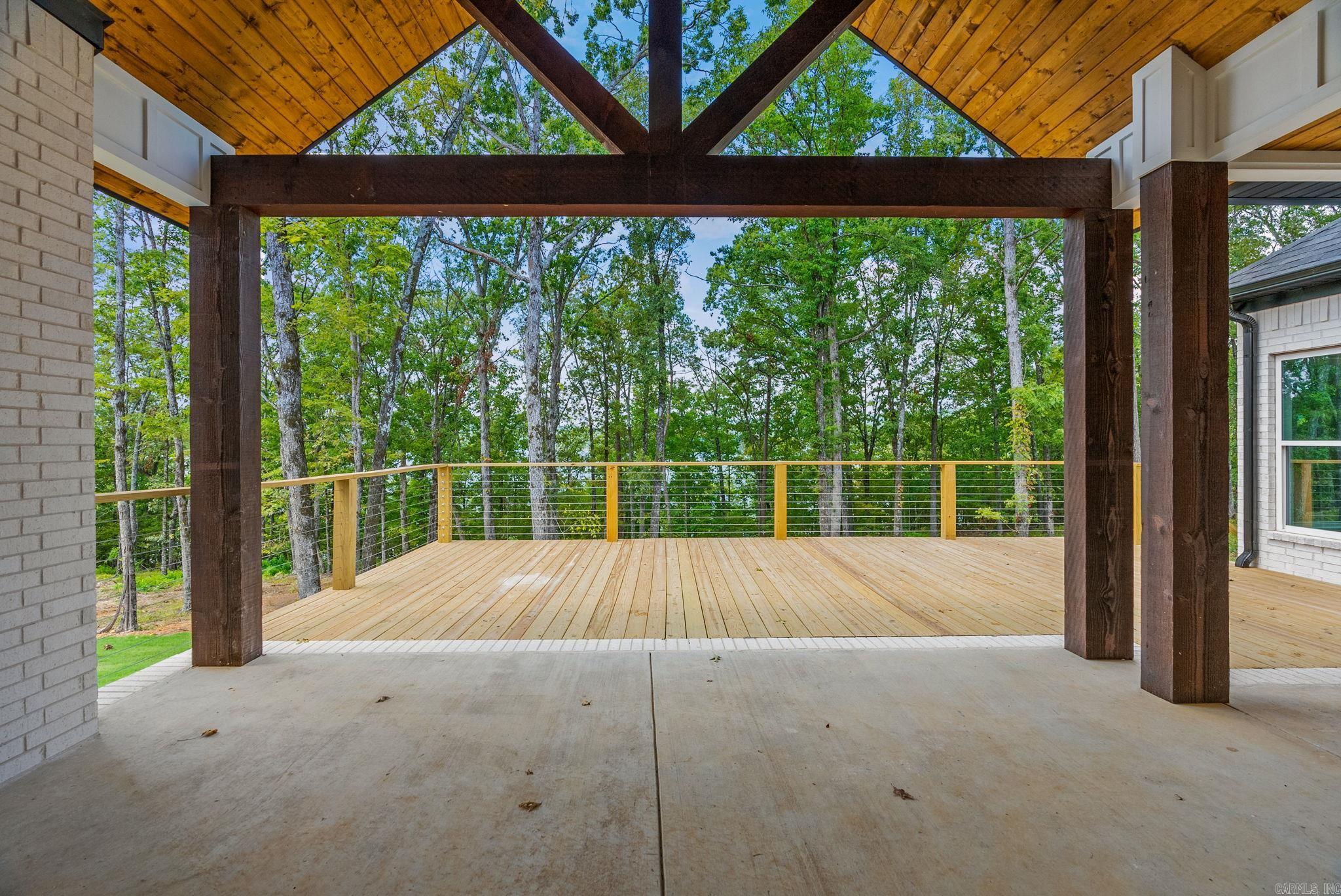 CRYSTAL BROOKE SHORES - Residential