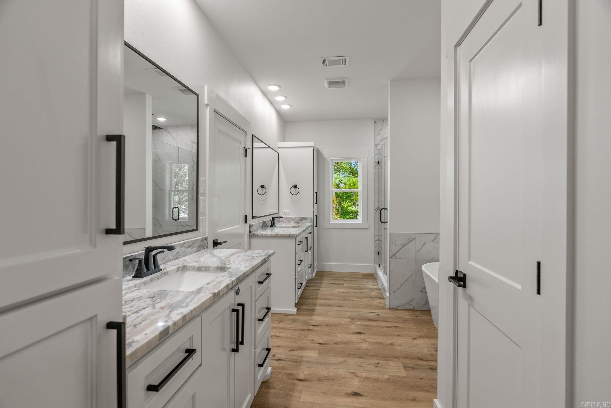 CRYSTAL BROOKE SHORES - Residential