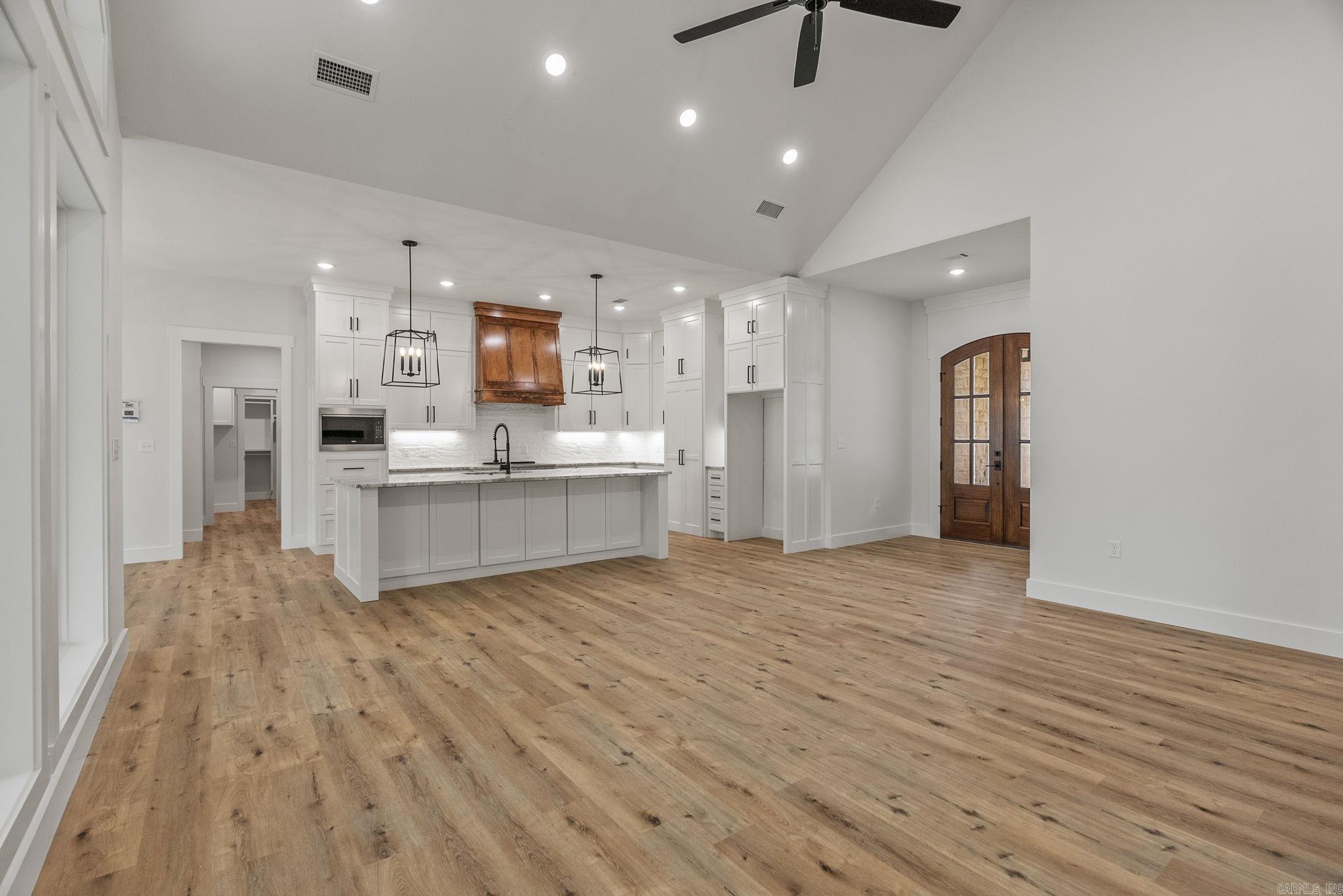 CRYSTAL BROOKE SHORES - Residential