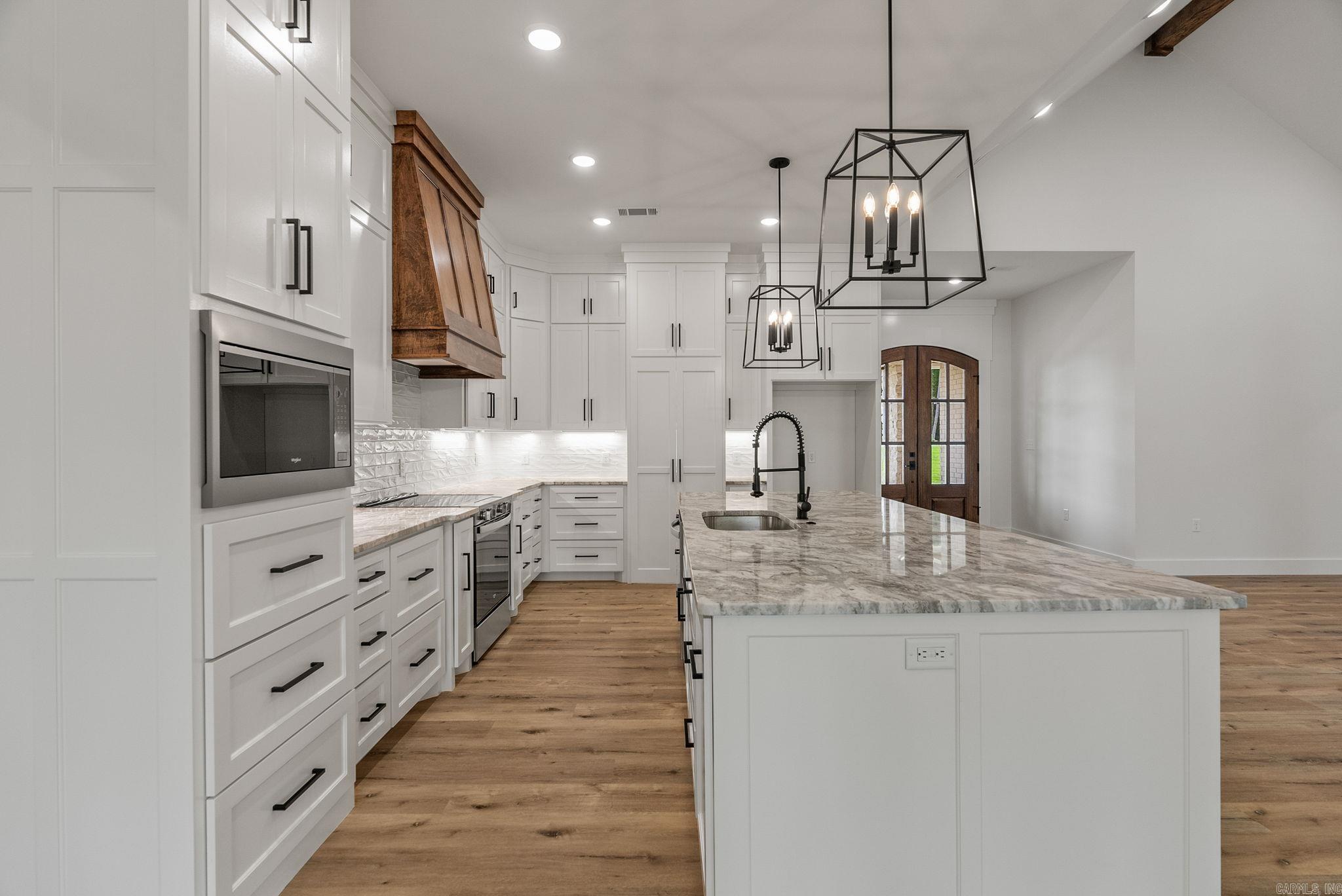 CRYSTAL BROOKE SHORES - Residential