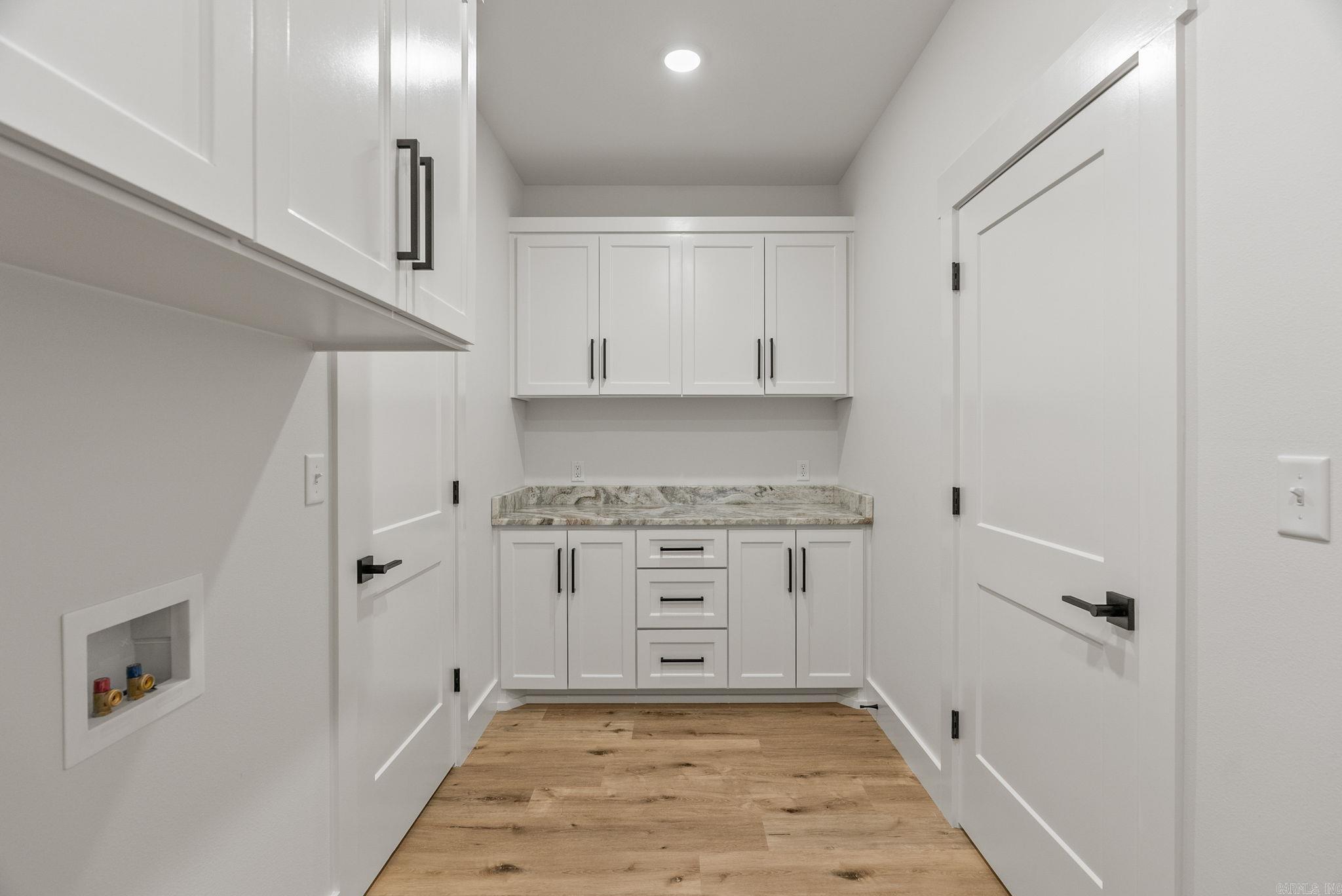 CRYSTAL BROOKE SHORES - Residential