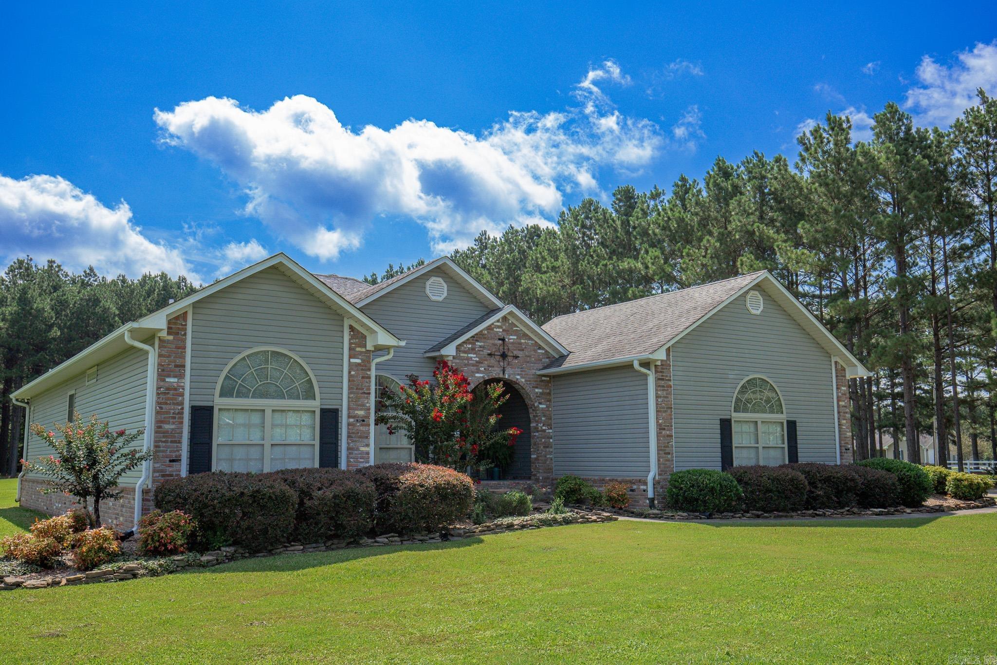 OLIVIA ESTATES - Residential