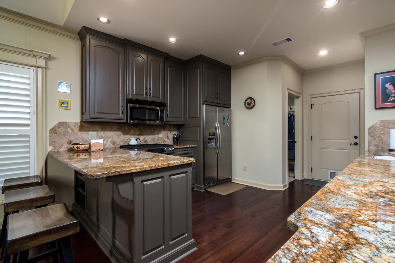 LONGLEAF COVE - Residential