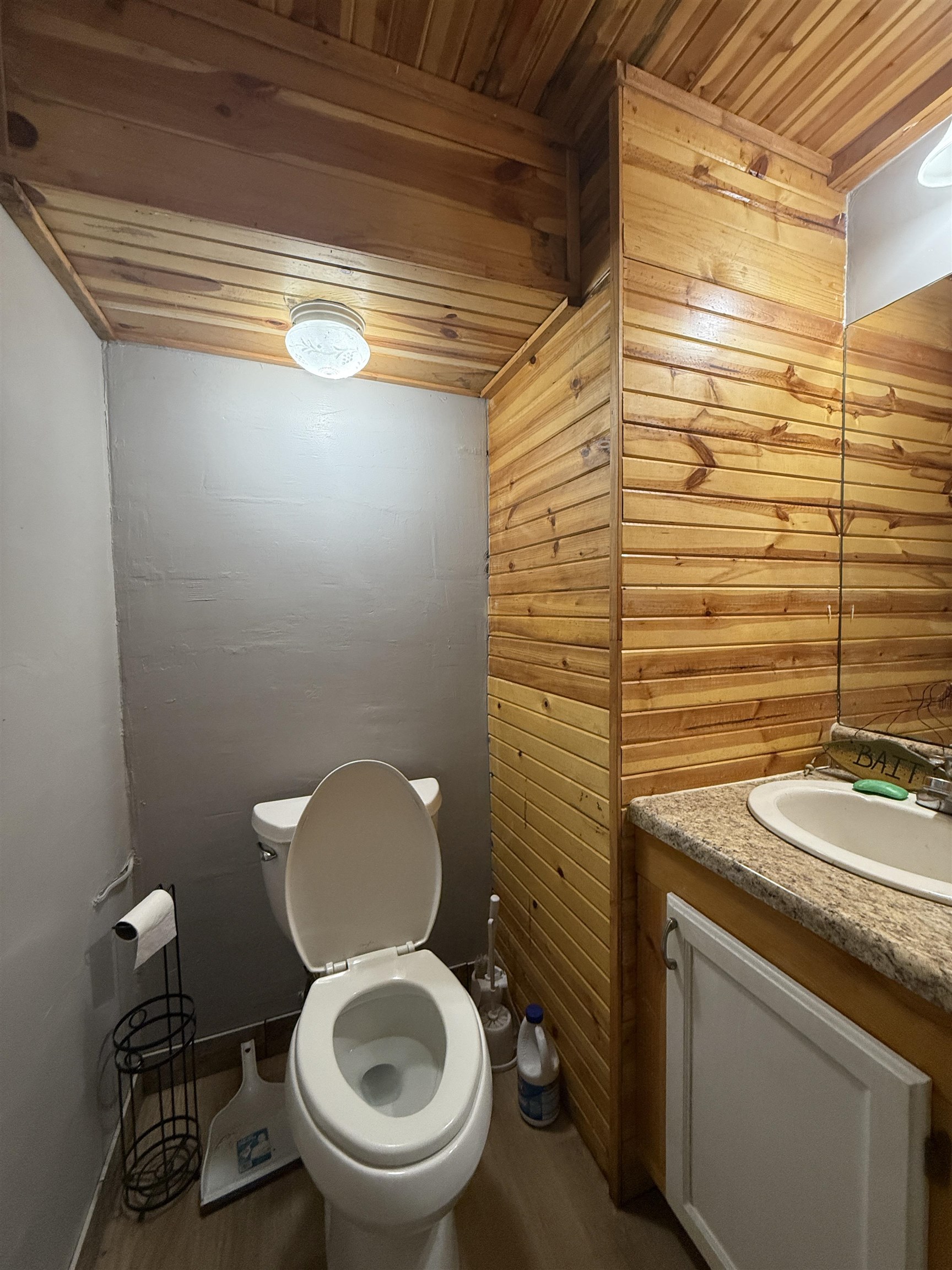 West Lake Estates 1st - Residential Lease