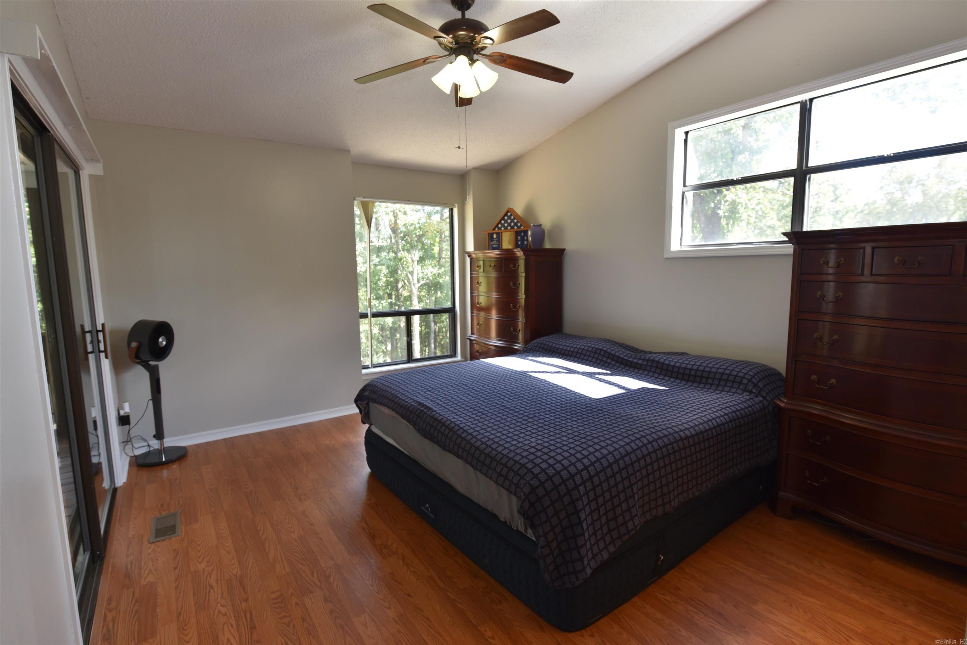 CHELSEA GLADE - Residential