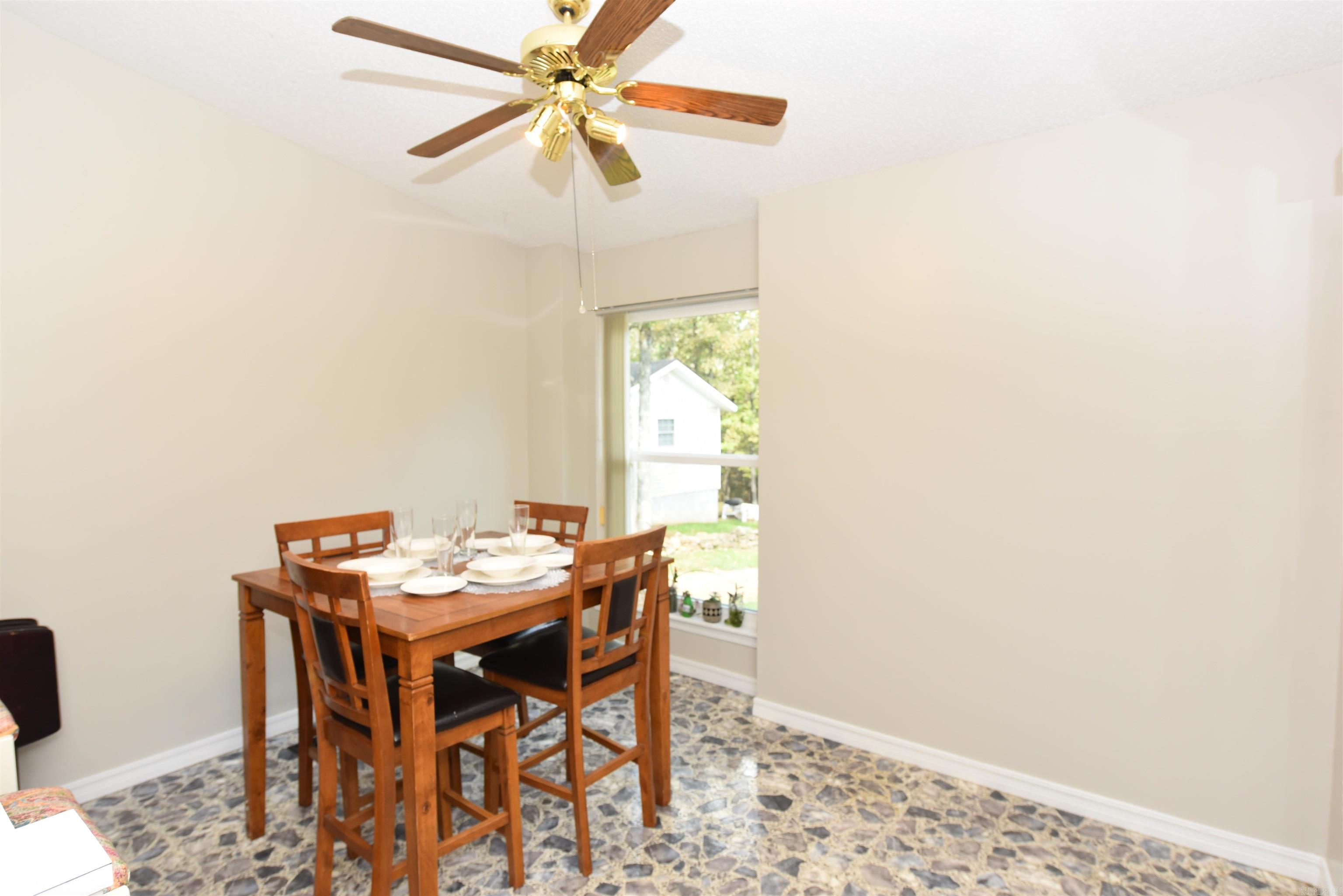 CHELSEA GLADE - Residential
