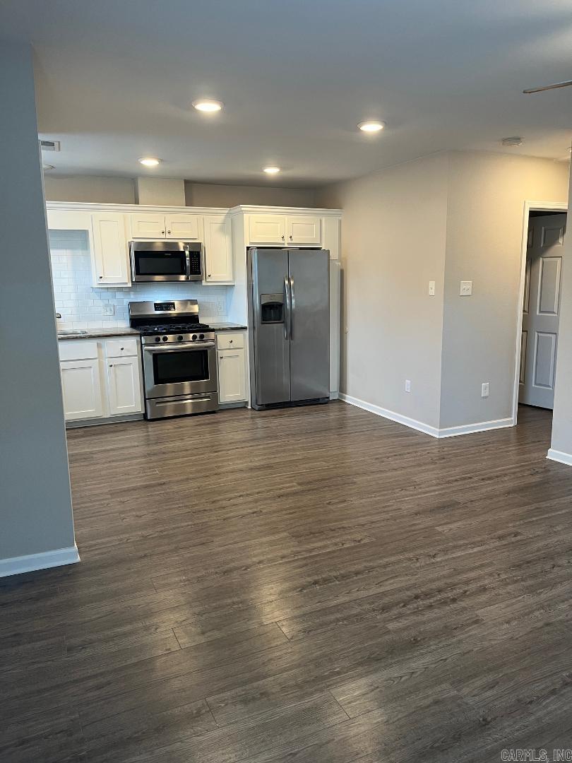 Mcintosh 1st - Residential