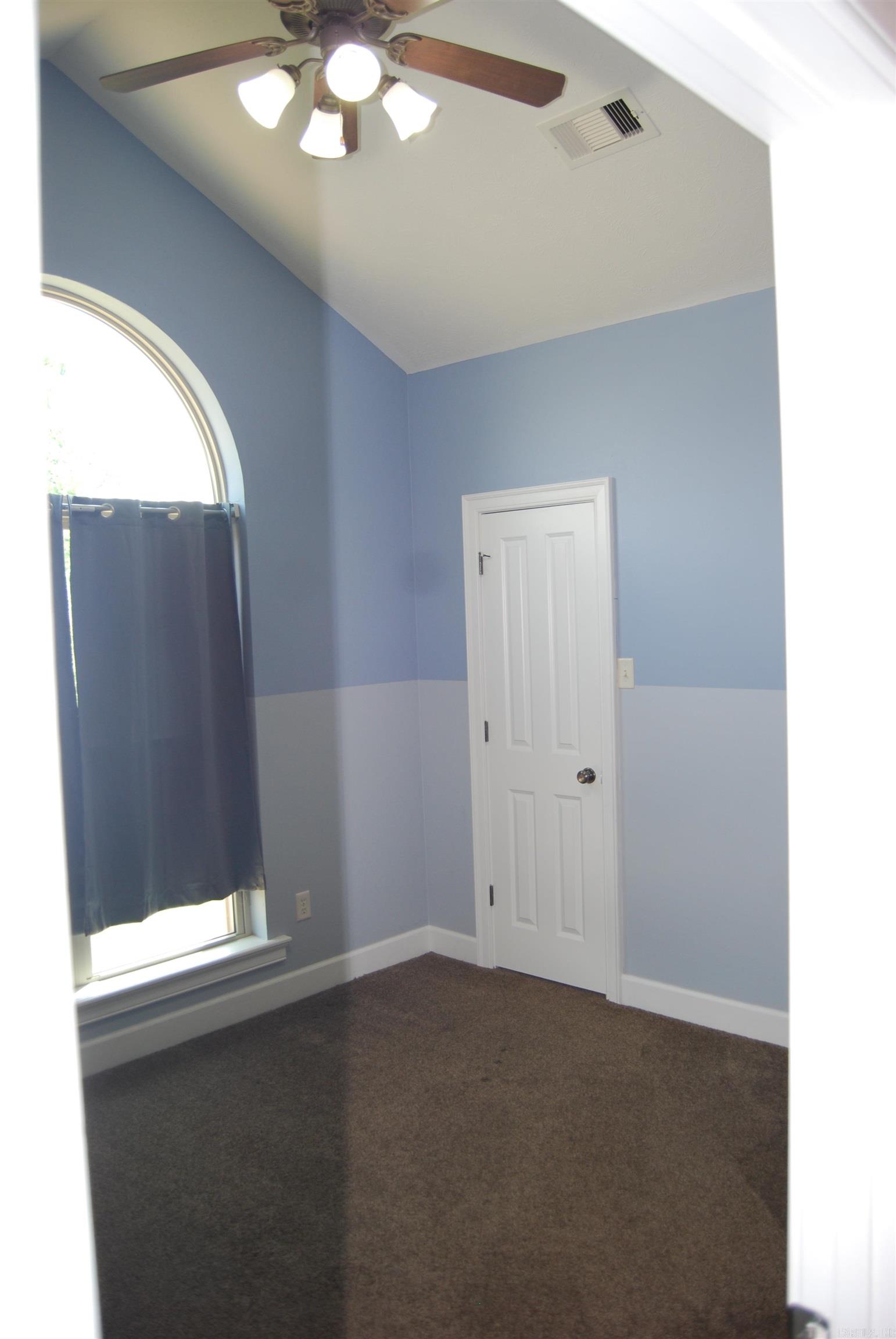 CLUB CREEK - Residential