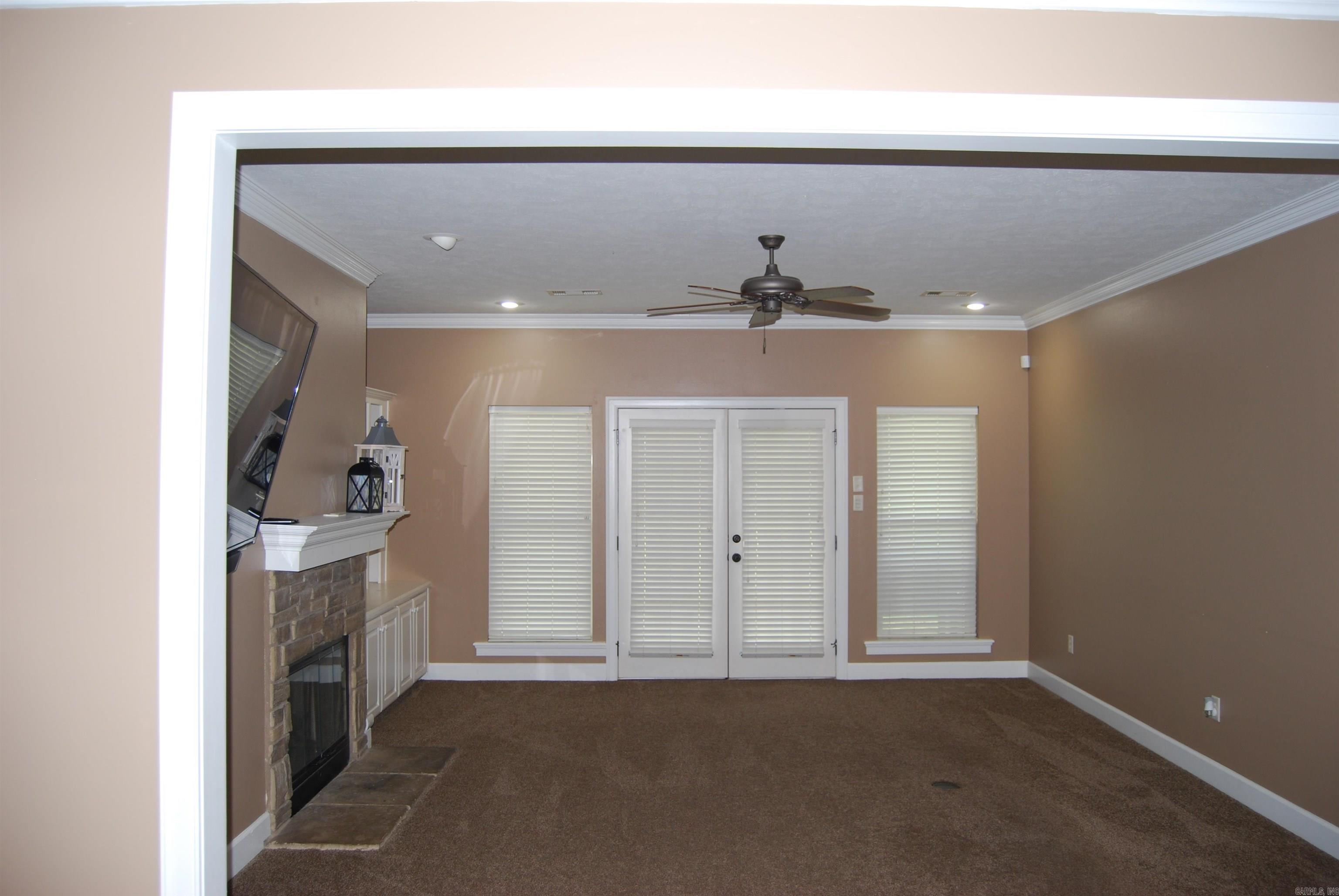 CLUB CREEK - Residential