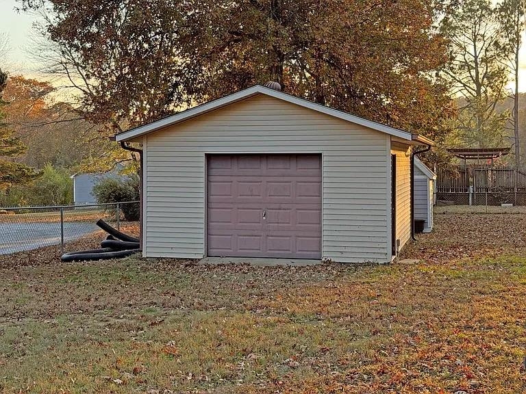 BATES M&B - Residential