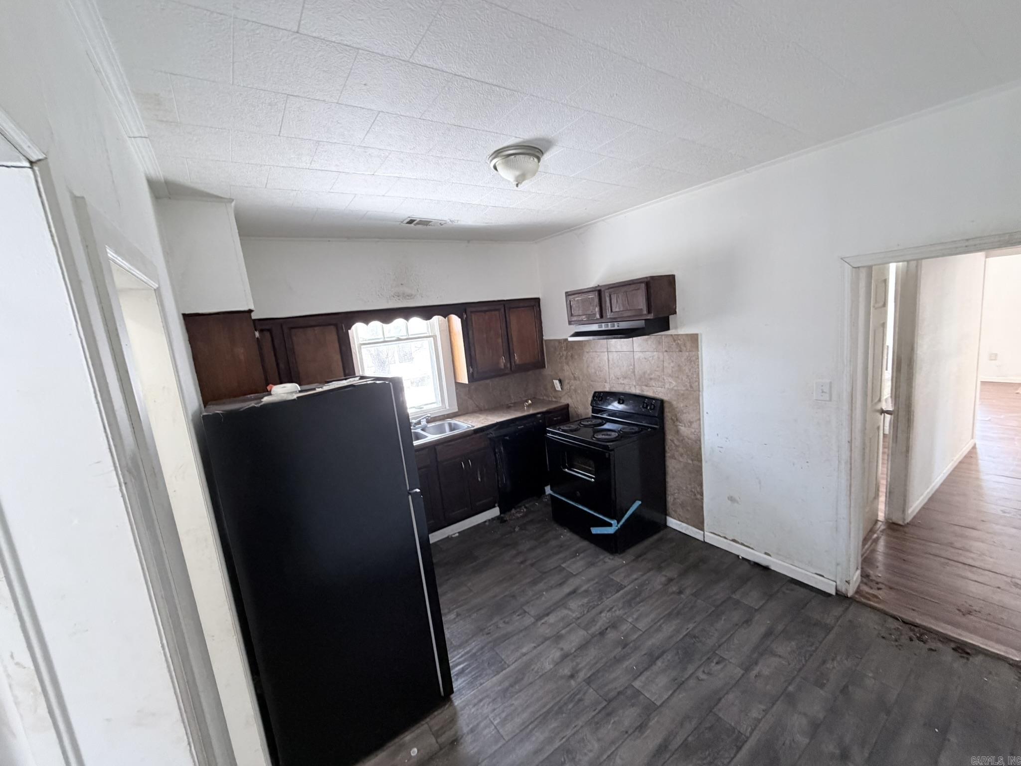 Gregg & Houghton - Residential