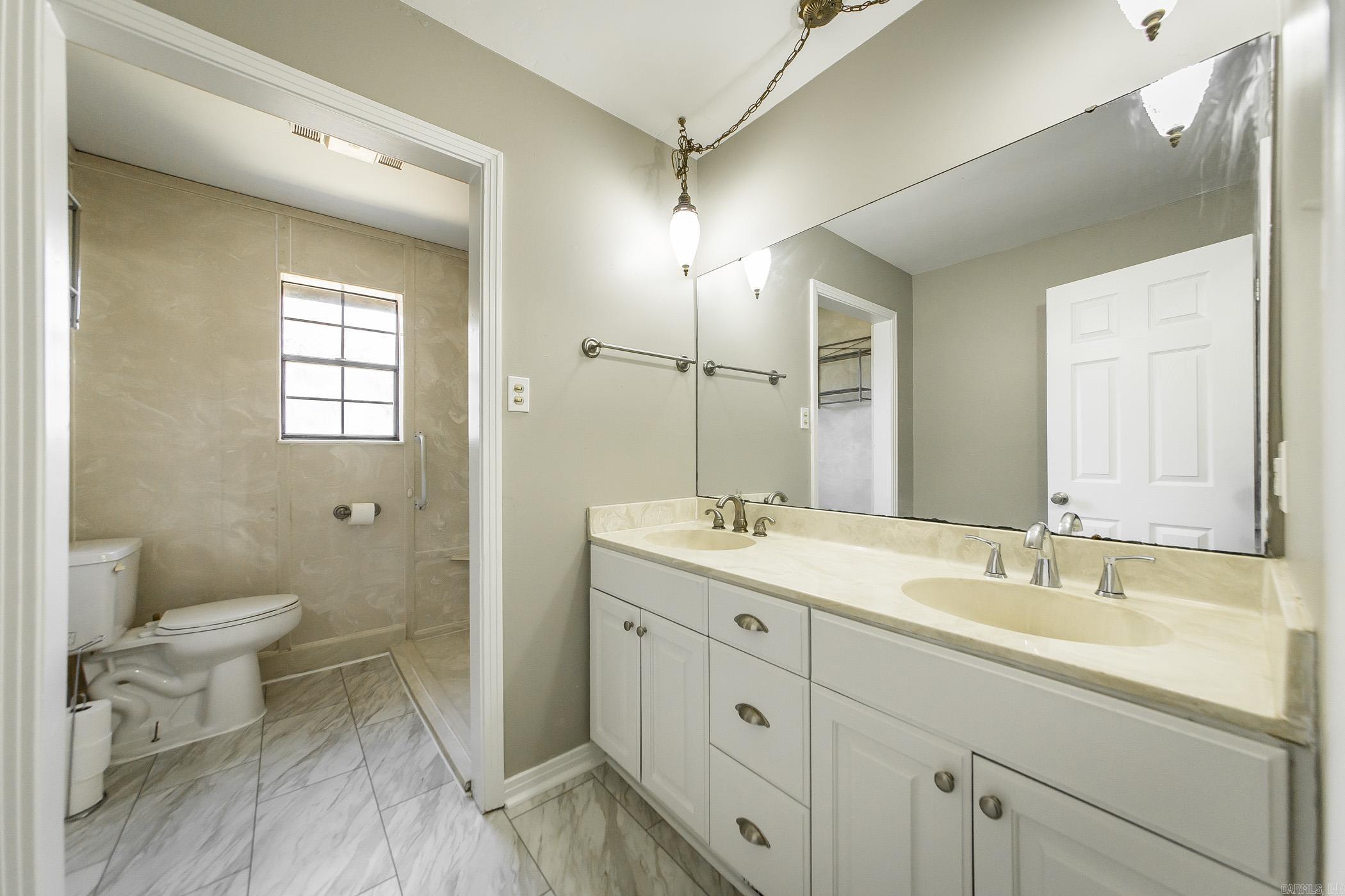 FOXWOOD J - Residential