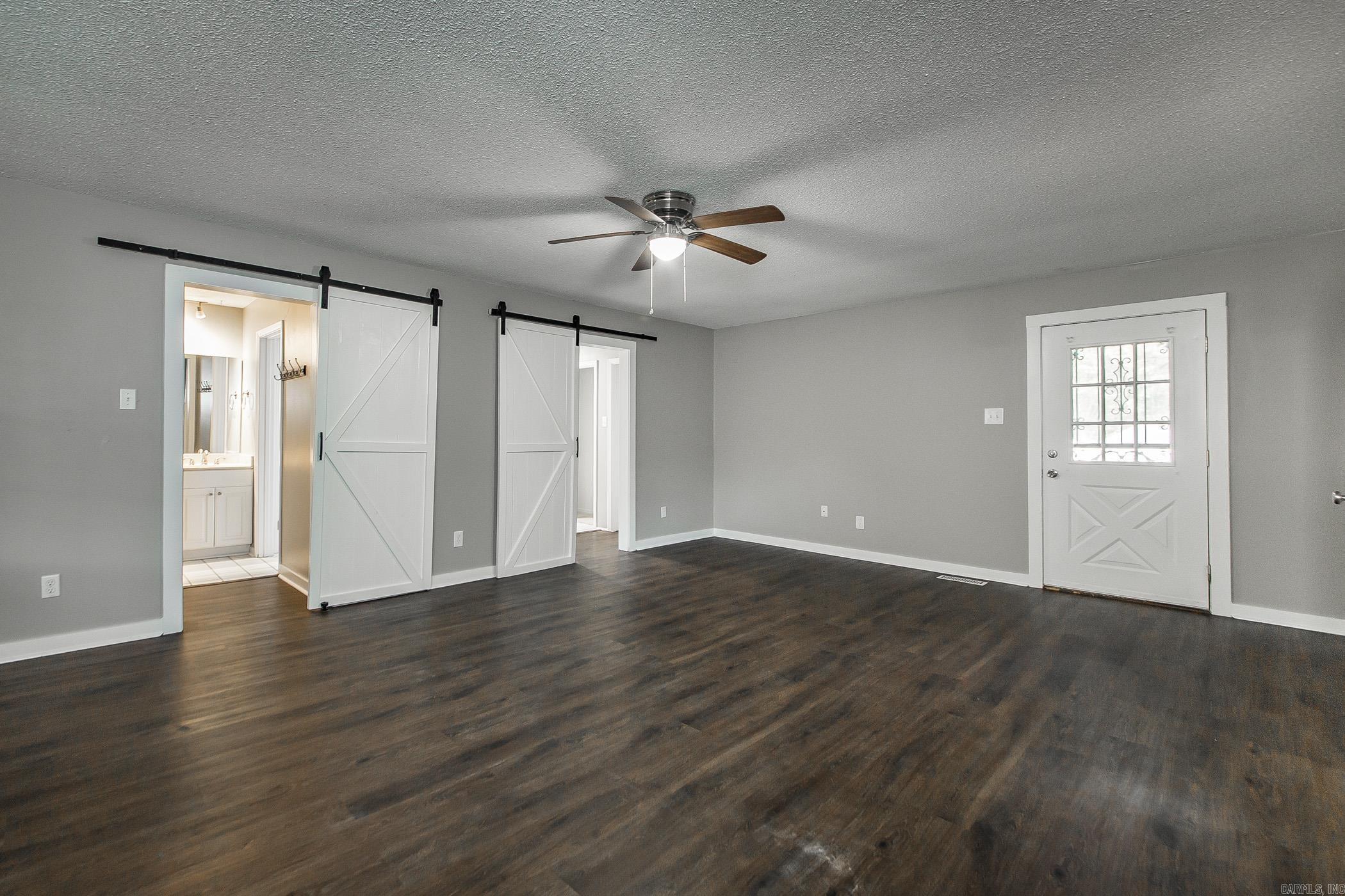 FOXWOOD J - Residential