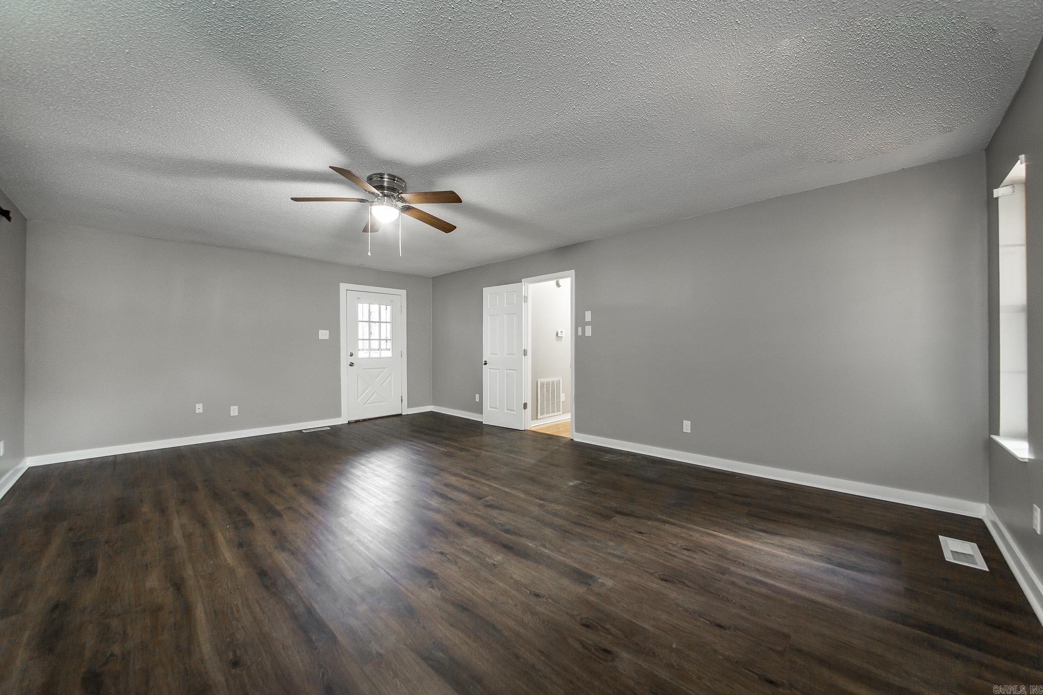 FOXWOOD J - Residential