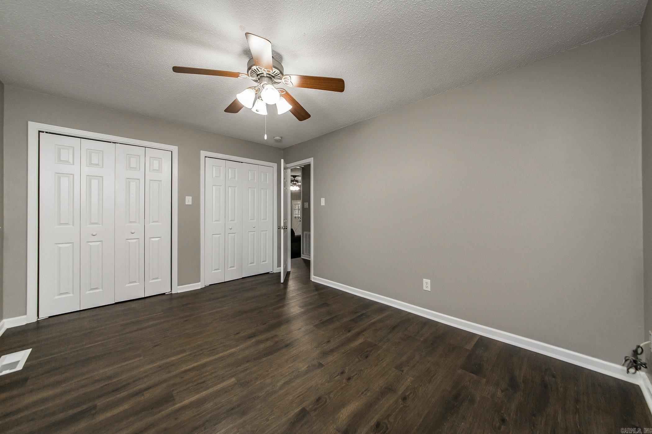 FOXWOOD J - Residential