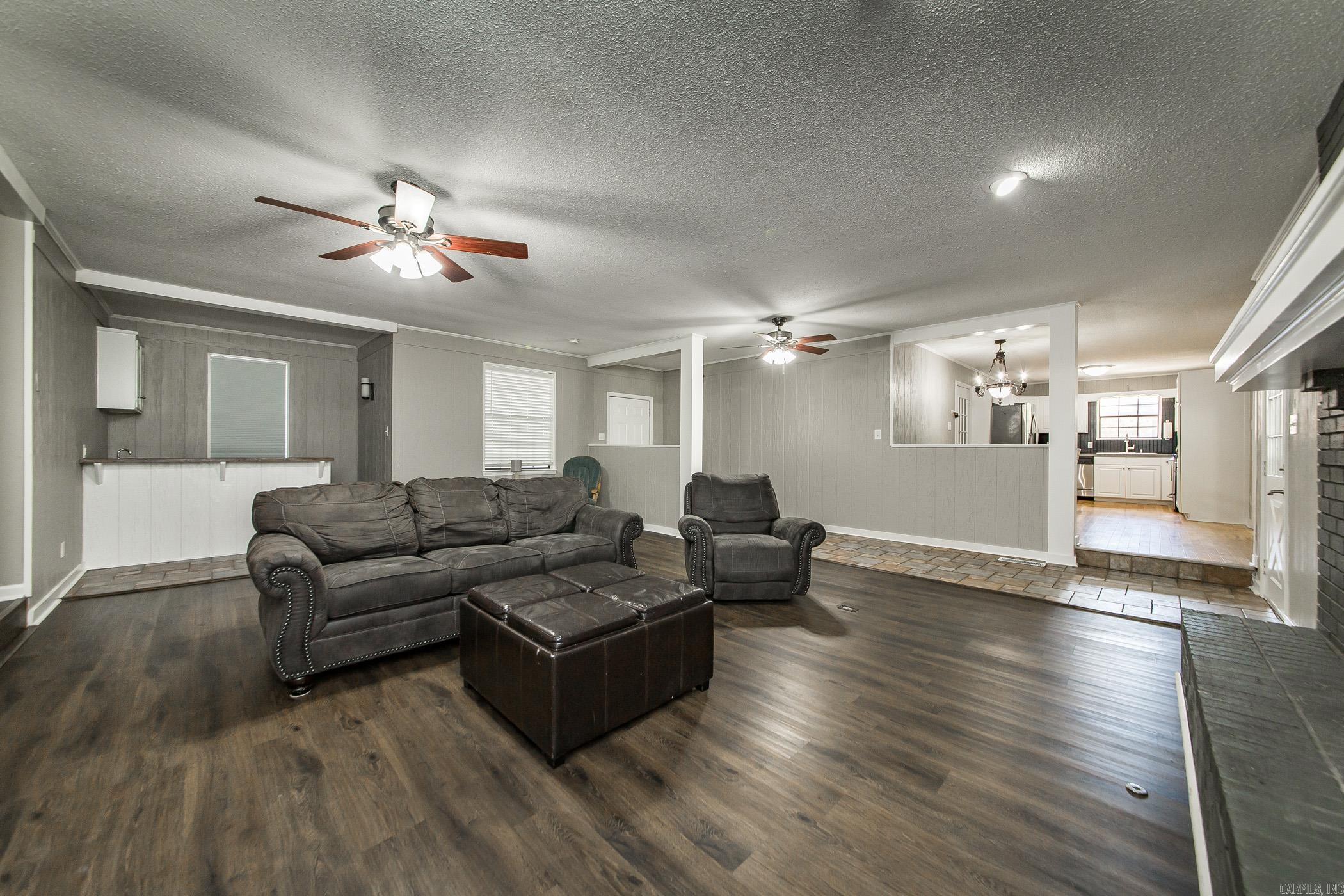 FOXWOOD J - Residential