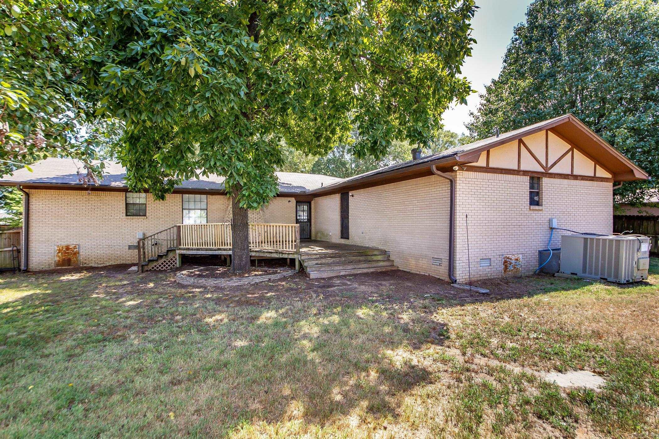 FOXWOOD J - Residential