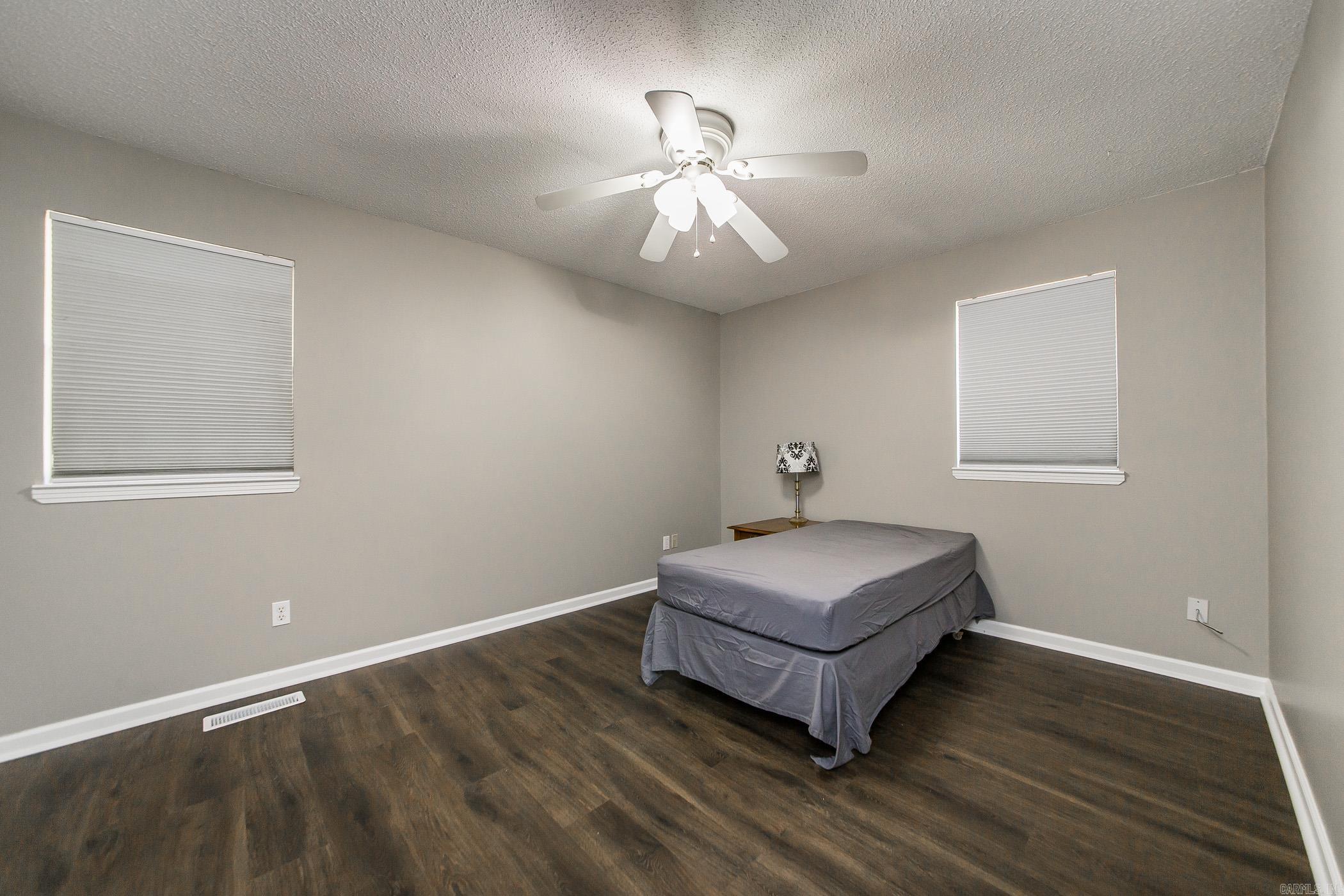 FOXWOOD J - Residential