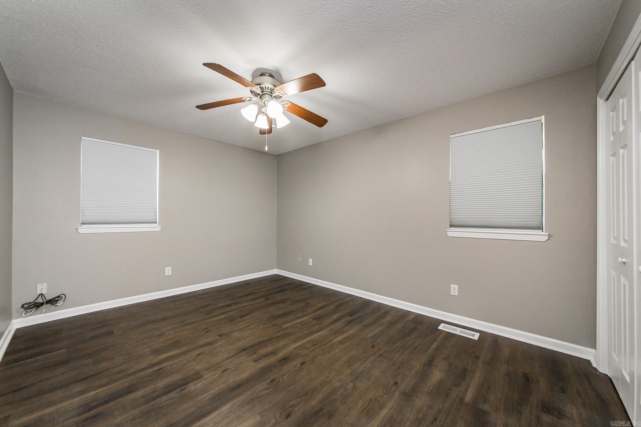 FOXWOOD J - Residential