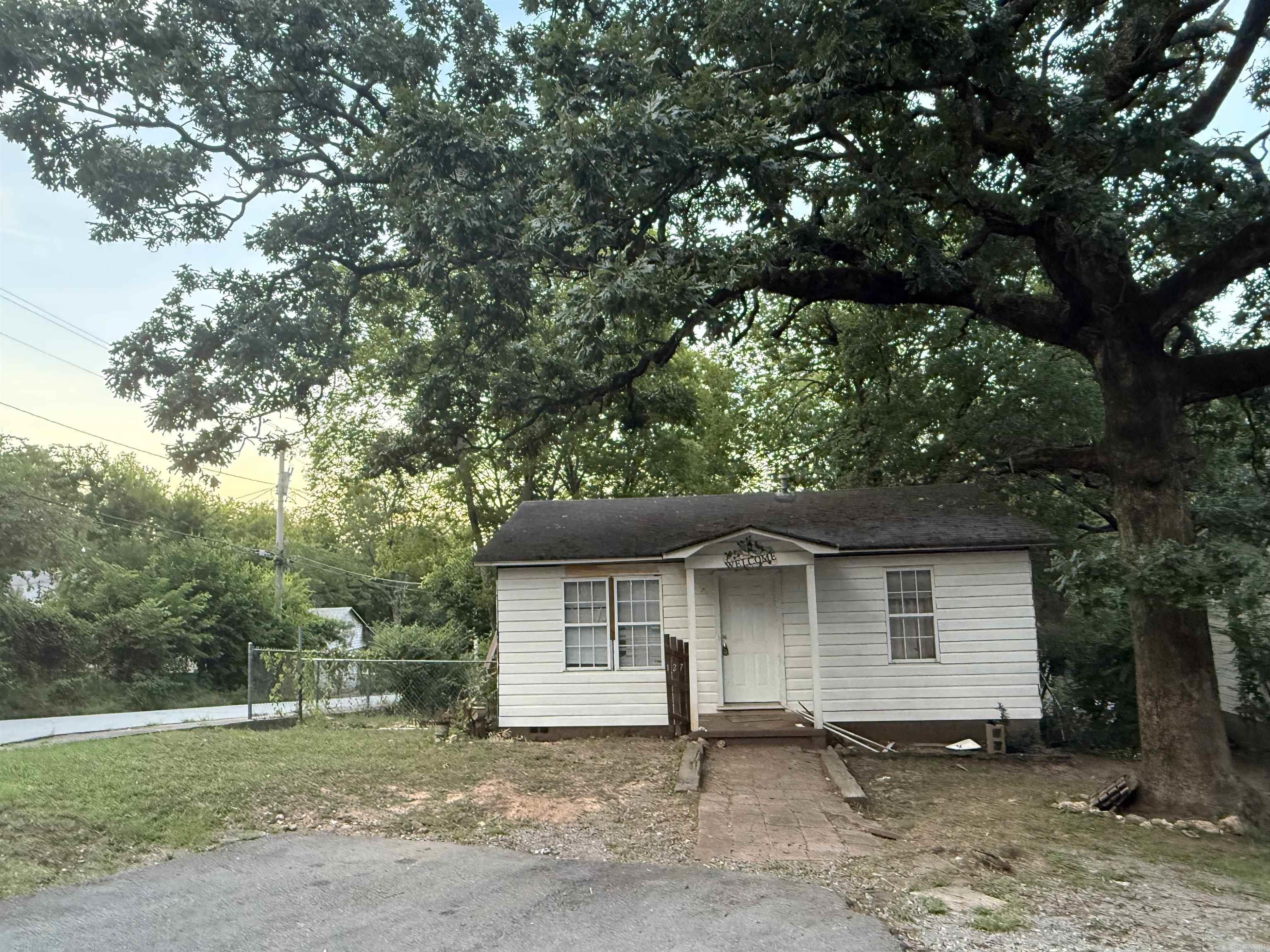 Bring your vision! Two homes side by side! Location, potential, and opportunity all in one package! Positioned on a desirable corner lot in the heart of Little Rock’s Capital View area. This home is being sold as-is and offers incredible upside for the right buyer. Just off Markham Street, you’re minutes from downtown, midtown, Hillcrest, and the Kavanaugh corridor—perfect for anyone wanting convenience and charm in one of Little Rock’s most walkable neighborhoods. The home is in need of some TLC, but the potential is undeniable. With ample lot space and the possibility to expand or redevelop, this is a unique opportunity to bring your vision to life in a high-demand area. Whether you’re an investor, a first-time buyer with a creative eye, or looking to restore and personalize your next home—don’t miss this rare chance to own side-by-side properties in a prime location. Neighboring home 123 N. Schiller is listed as well. Great lots. Great location. So much potential. Schedule your showing today!