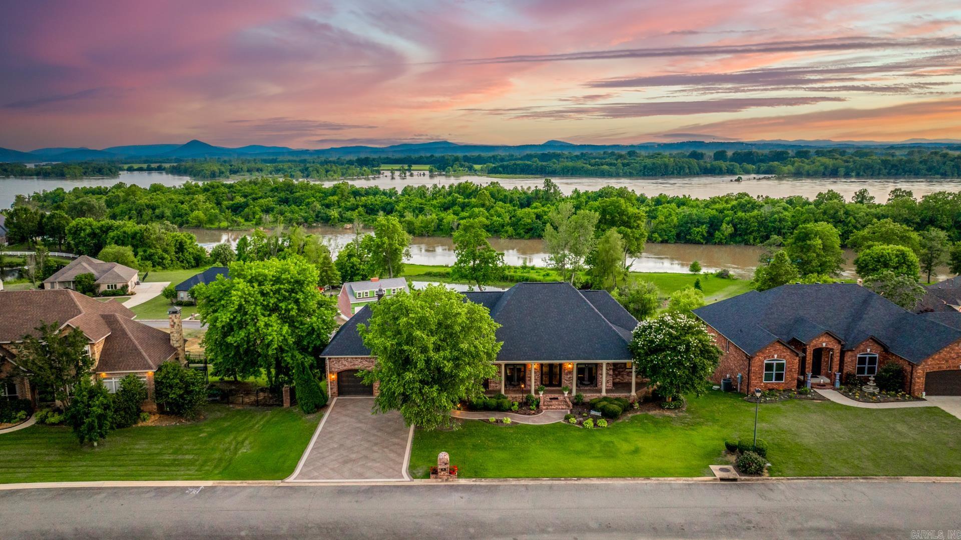 THE RIVER PLANTATION PH III - Residential