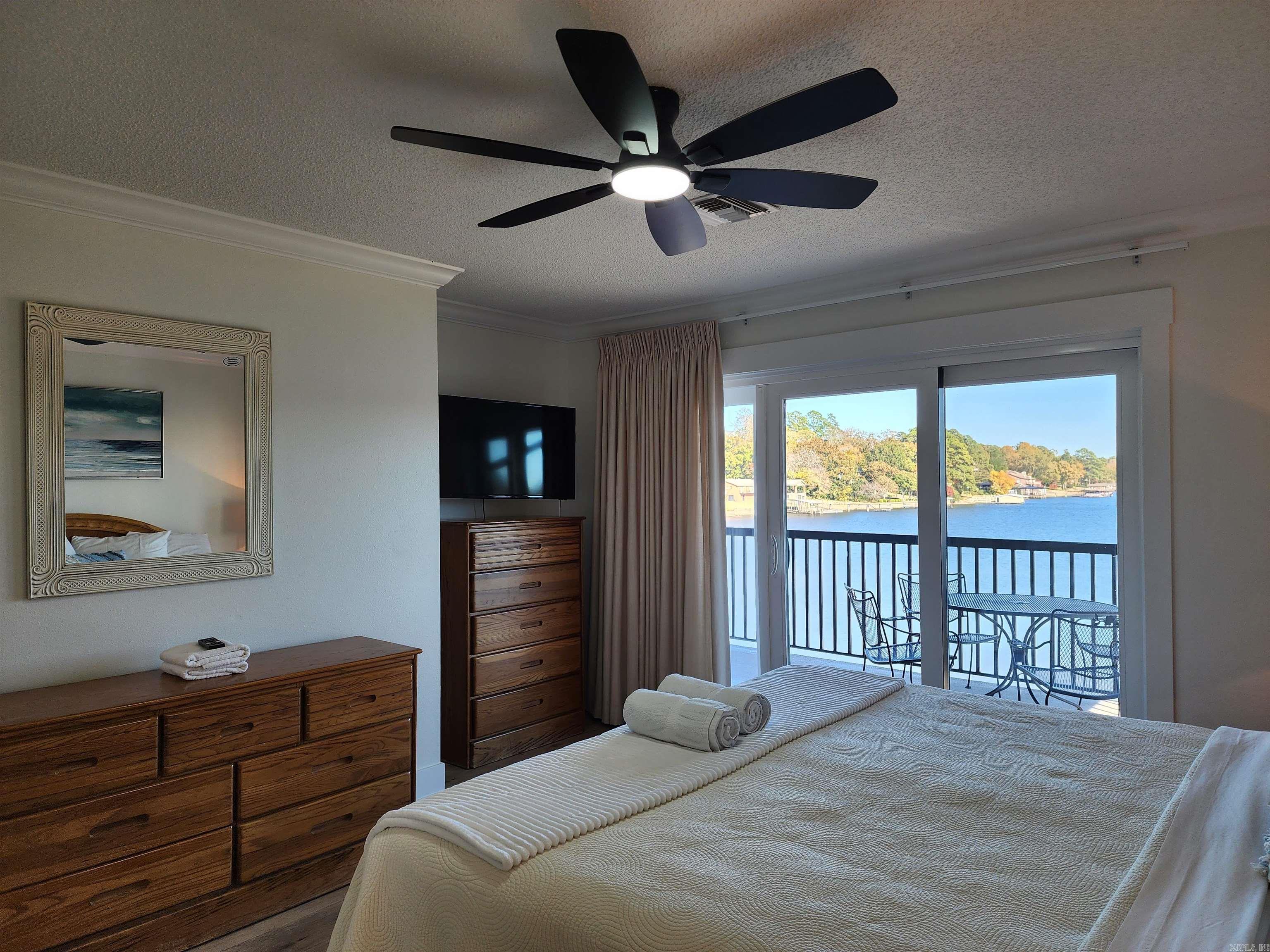 EMERALD ISLE HPR - Residential