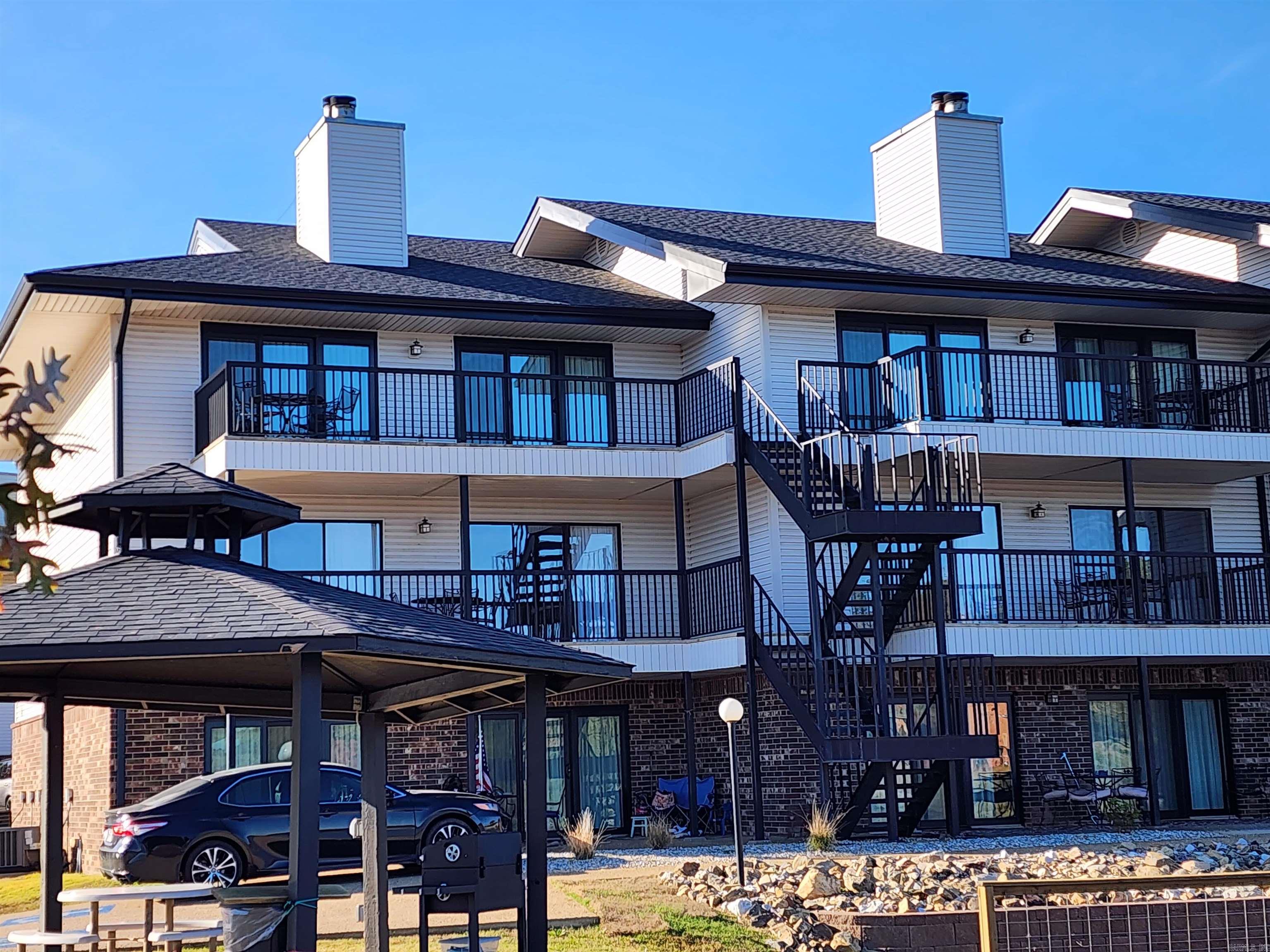 EMERALD ISLE HPR - Residential