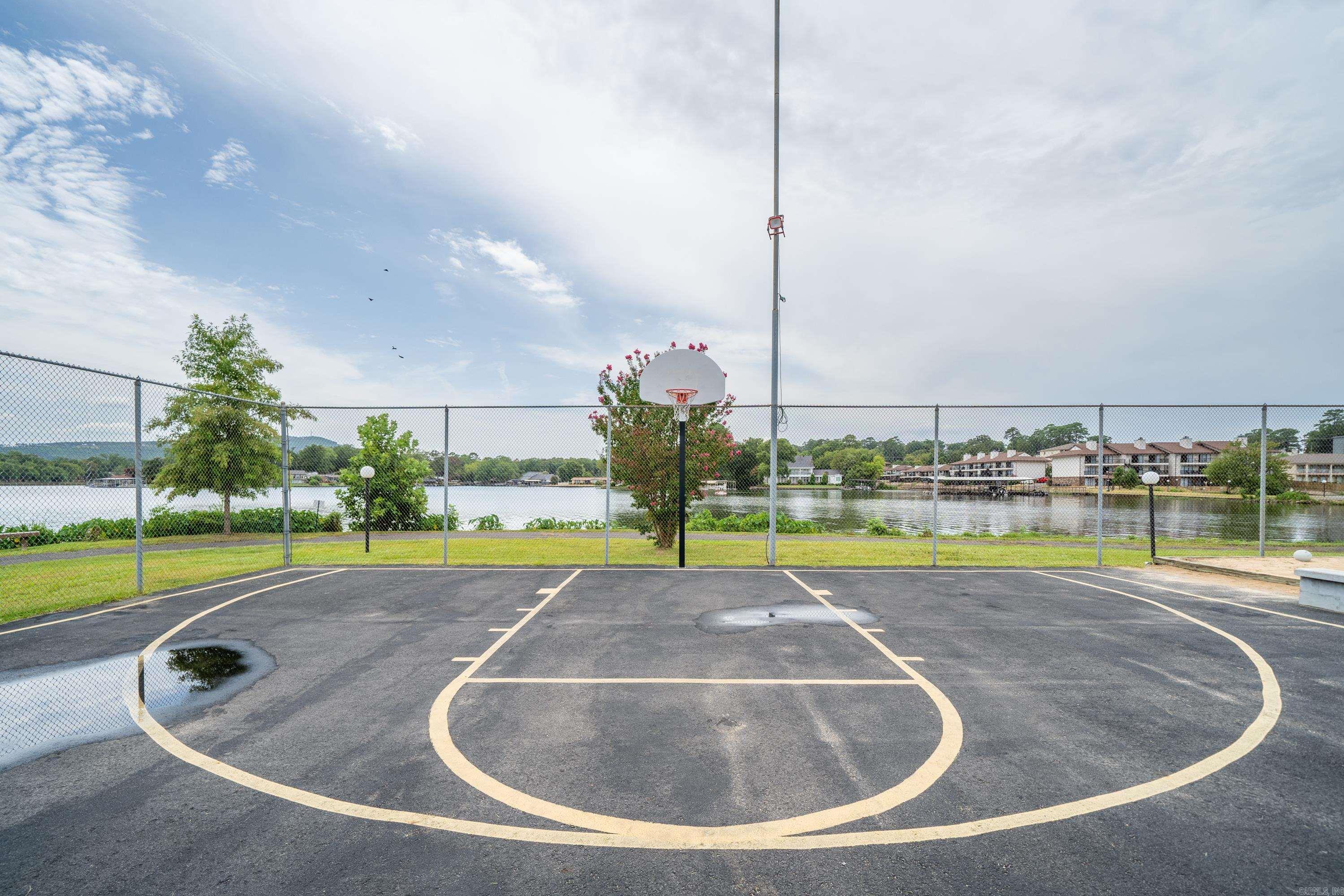 EMERALD ISLE HPR - Residential