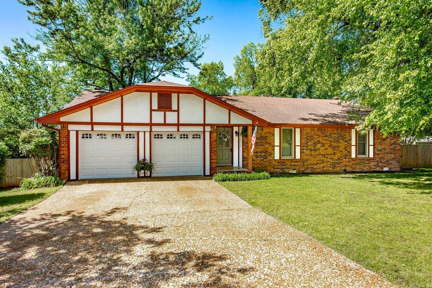 Located in a prime neighborhood, this beautiful 1988 sq ft, 4/2 home offers accessibility to all of Searcy amenities.  Spacious living areas include a bonus room and living area, both with fireplaces.  Additional features include a spacious craft room/office and large kitchen ideal for entertaining.  An expansive deck off of the kitchen provides a shaded area for relaxation and socializing.  The oversized lot offers flexibility and tranquility.  Further development potential lies in finishing the basement, adding valuable square footage. Arrange a showing today to experience this property.