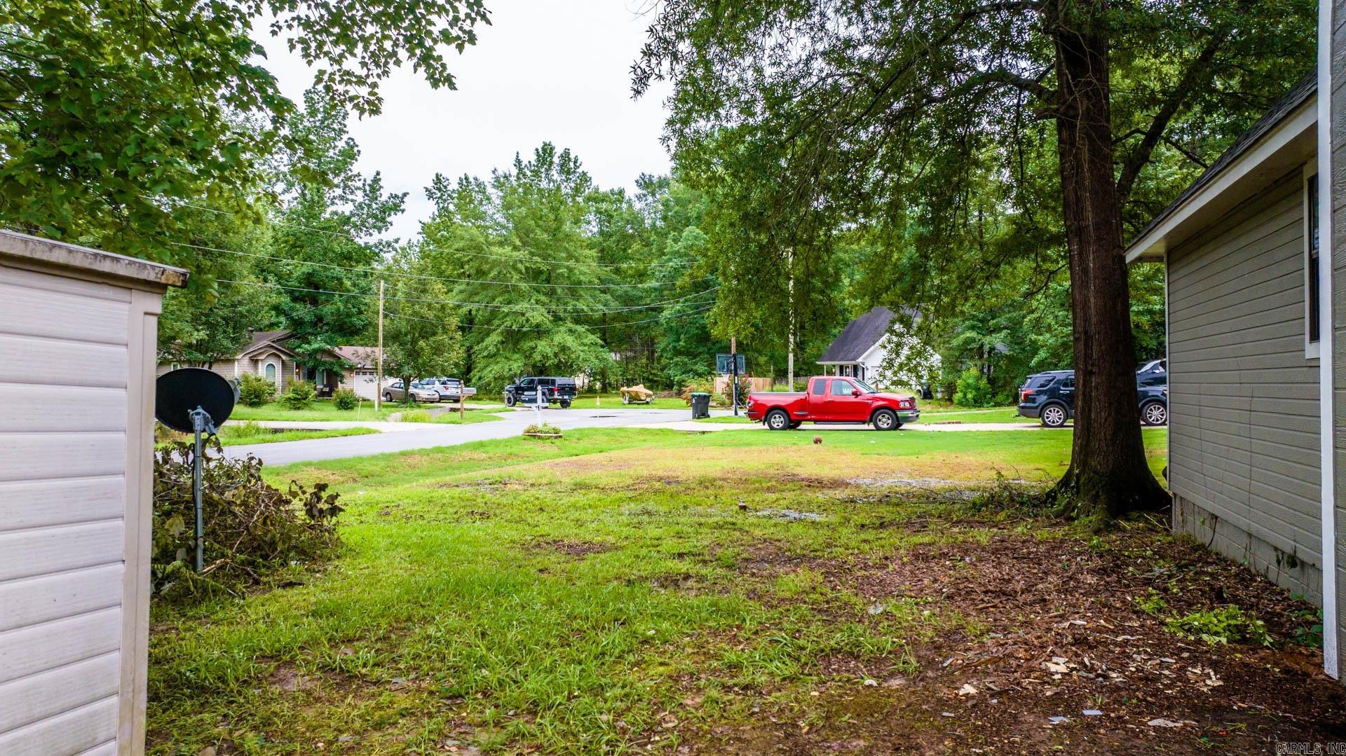 PLEASANT OAKS - Residential