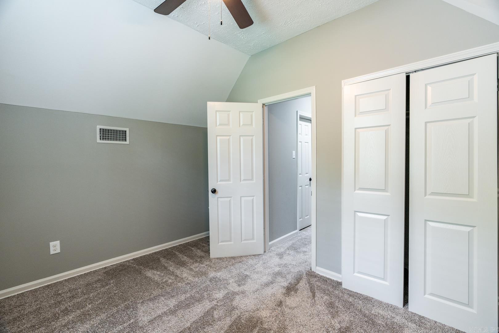 PLEASANT OAKS - Residential