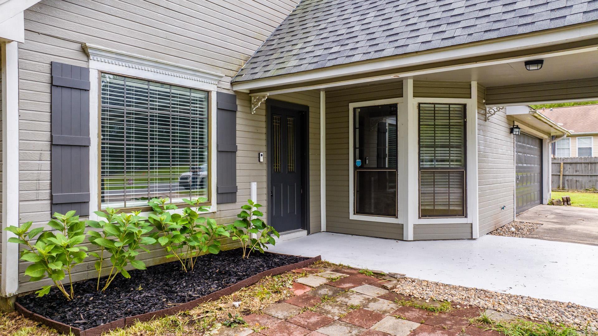 PLEASANT OAKS - Residential