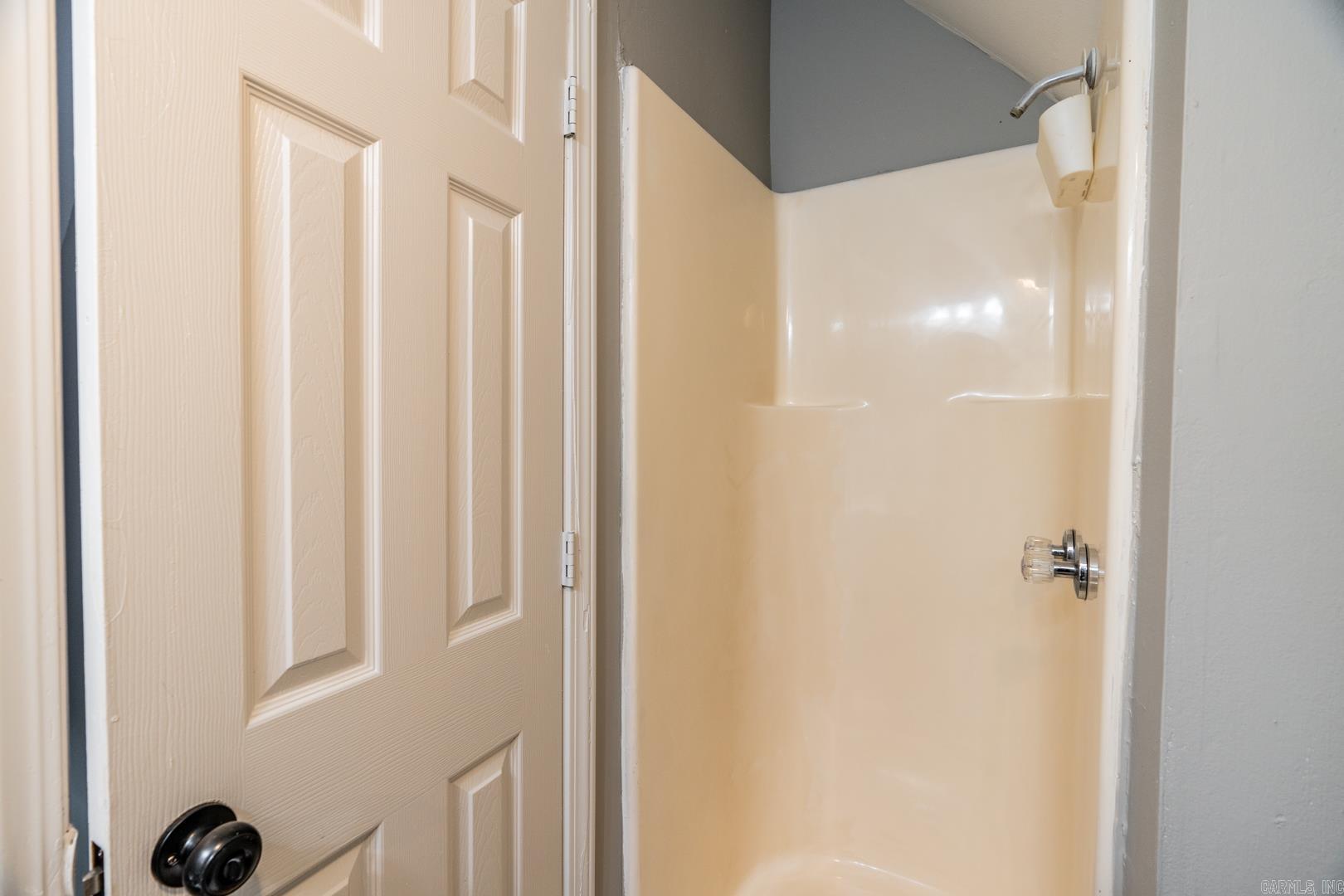 PLEASANT OAKS - Residential