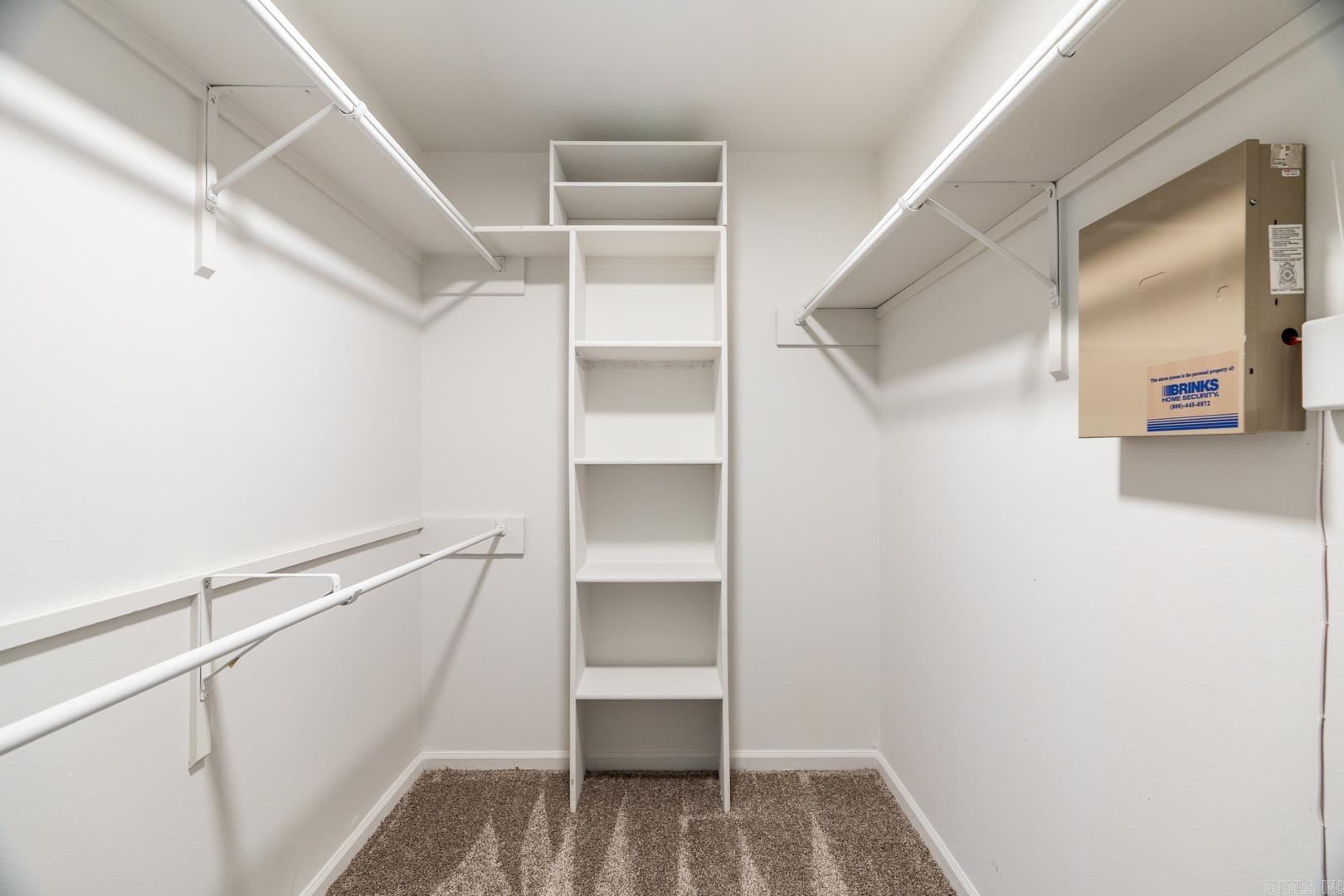 PLEASANT OAKS - Residential