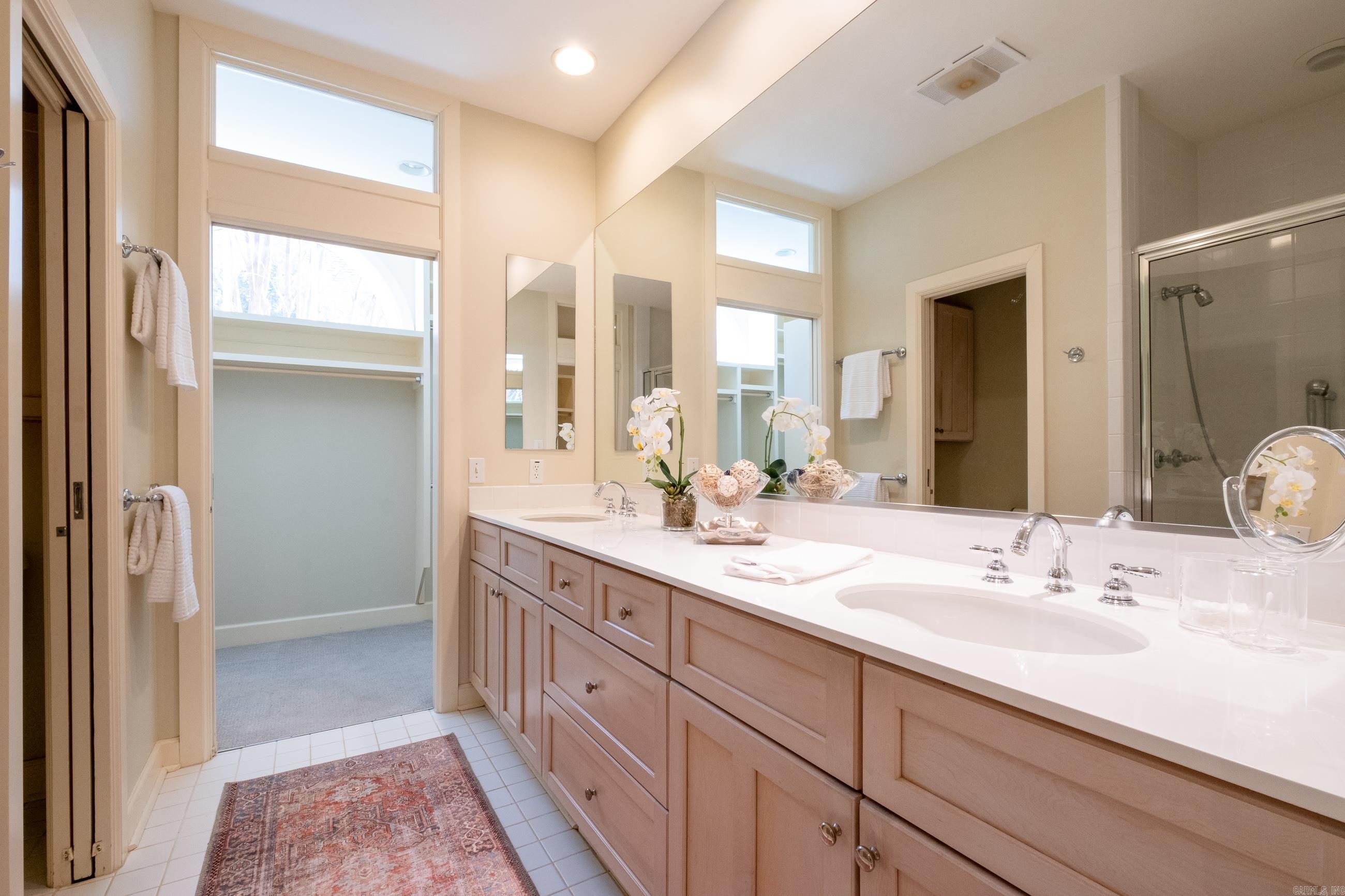 ST JOHNS PLACE ADDN - Residential