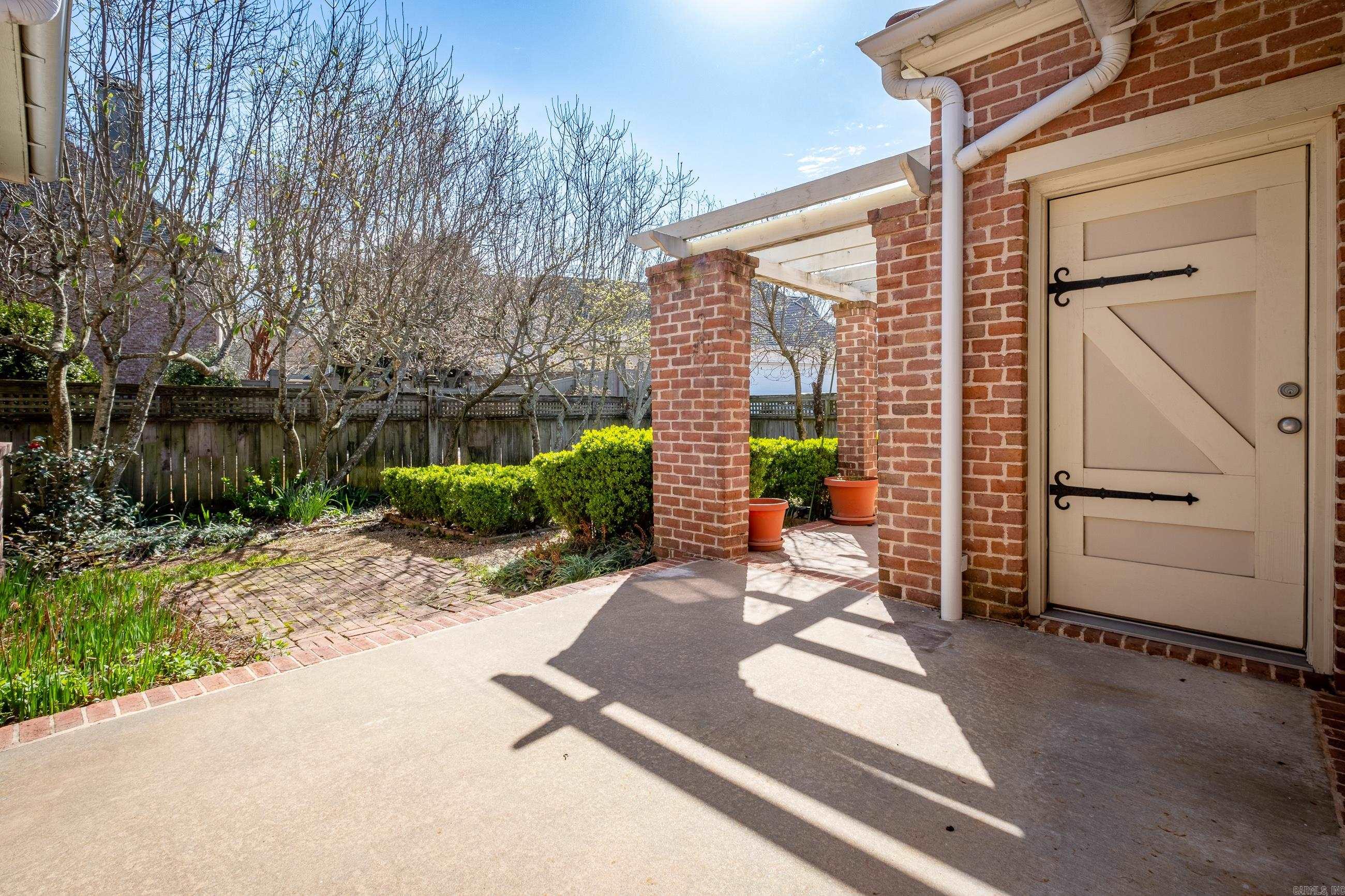 ST JOHNS PLACE ADDN - Residential