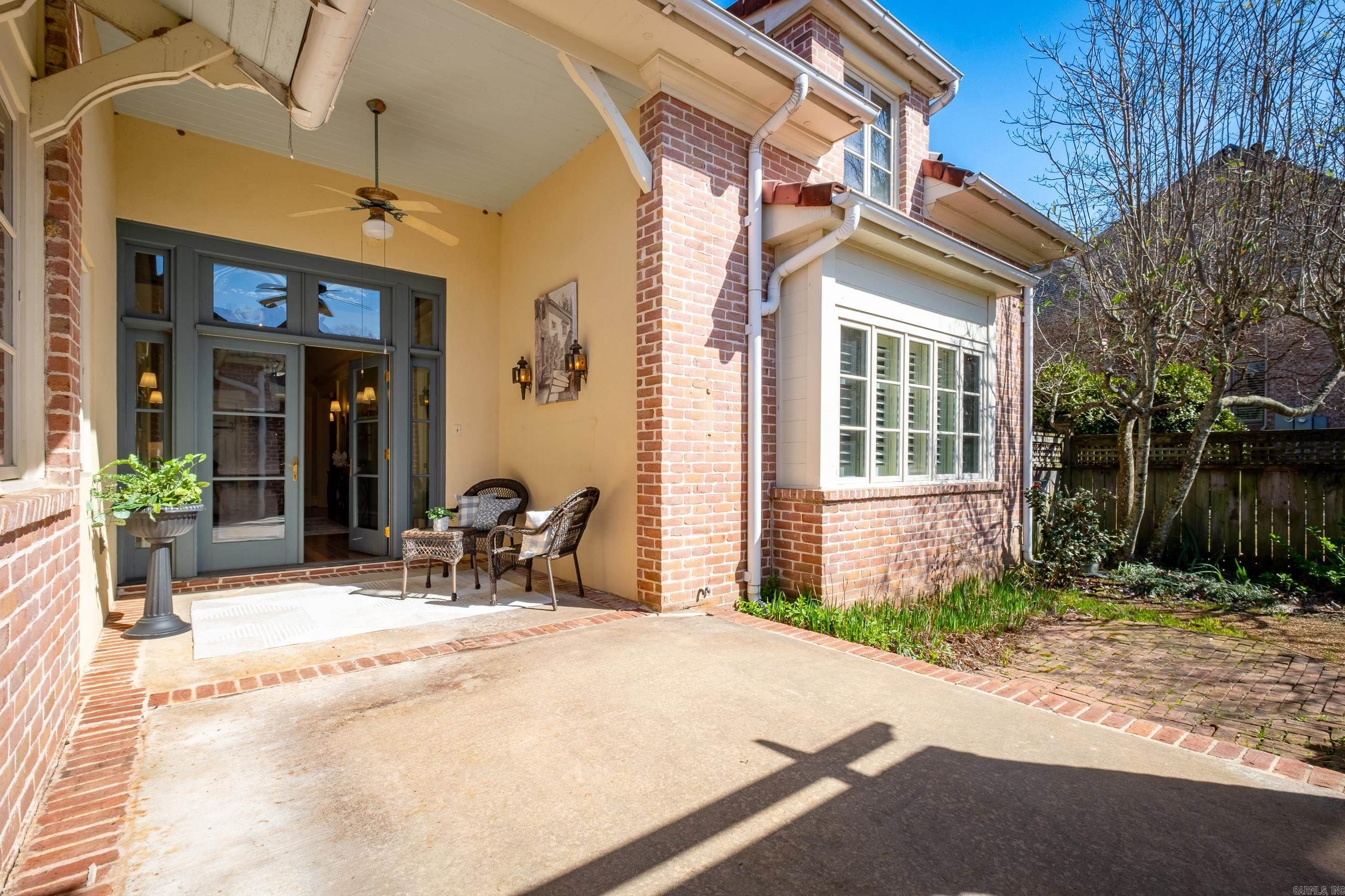 ST JOHNS PLACE ADDN - Residential