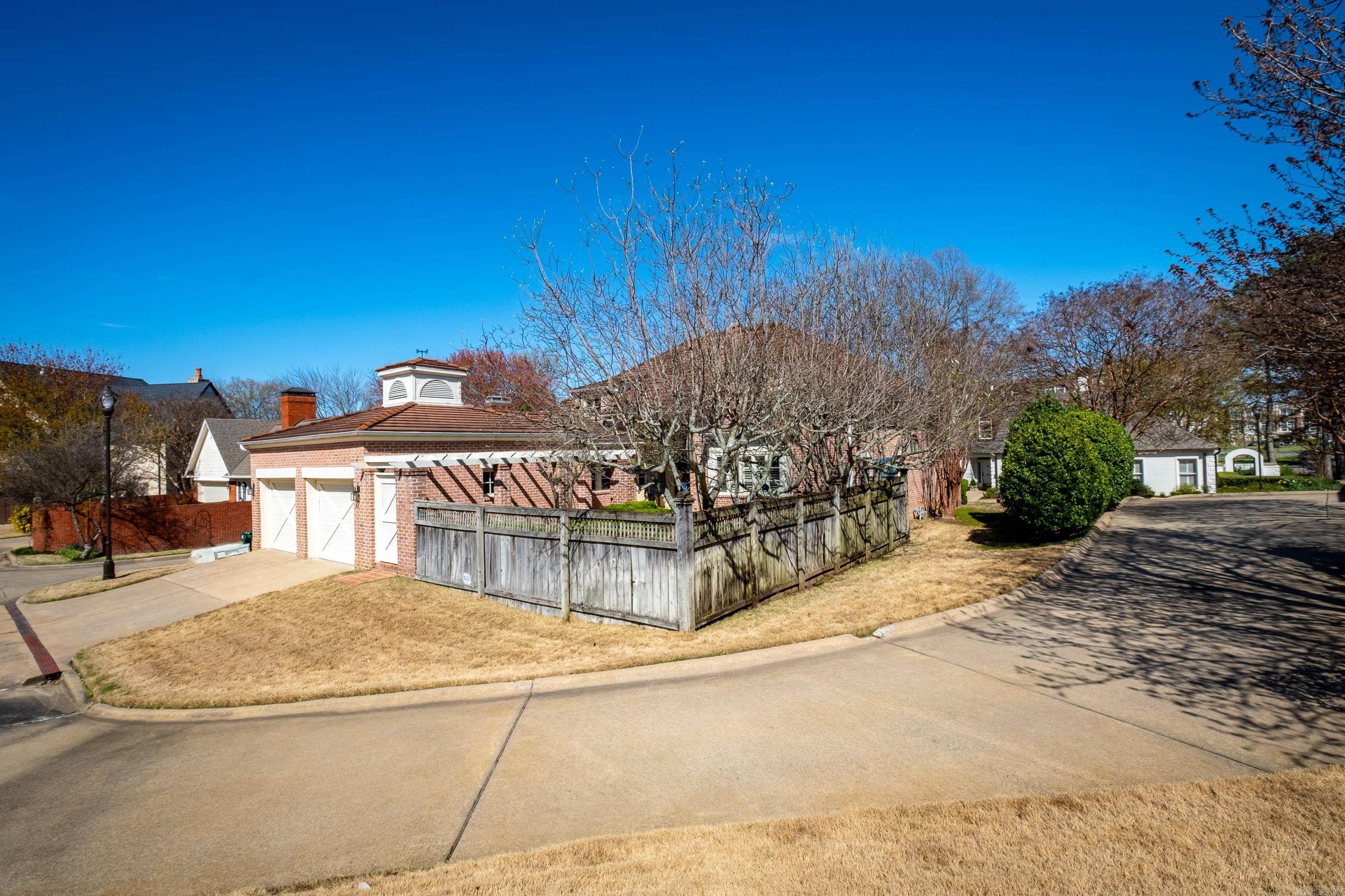 ST JOHNS PLACE ADDN - Residential