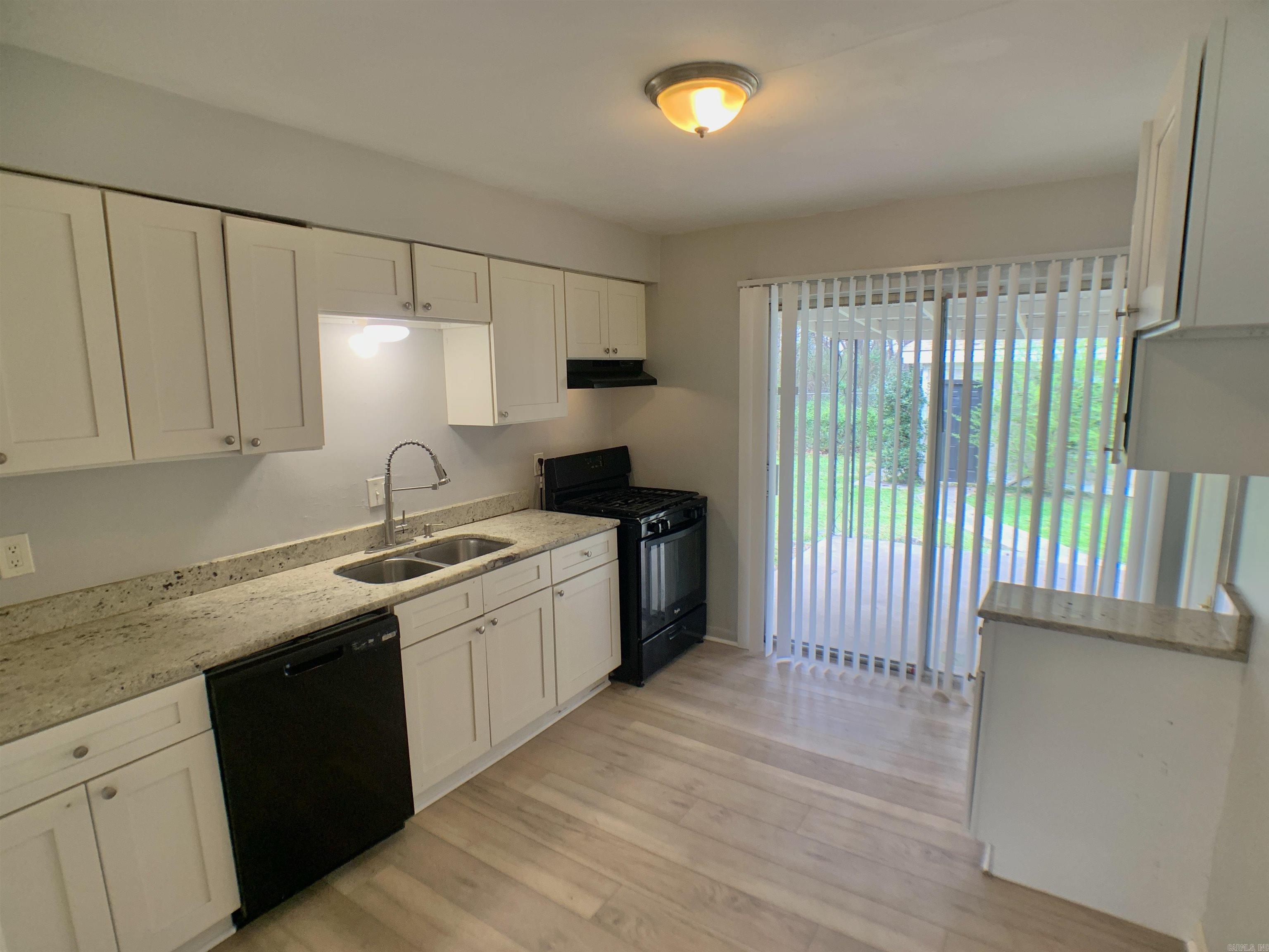 STONEGATE - Residential