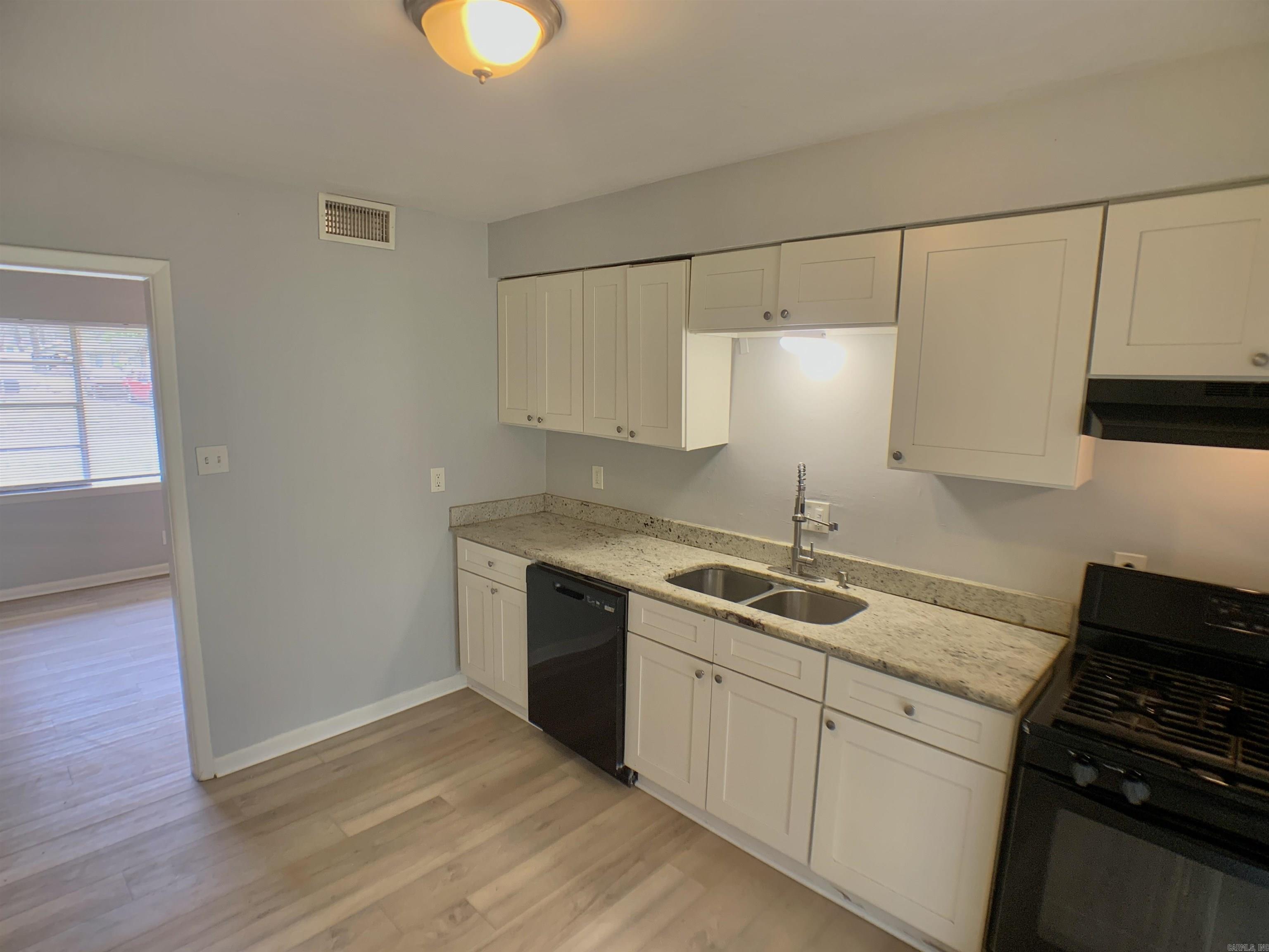 STONEGATE - Residential