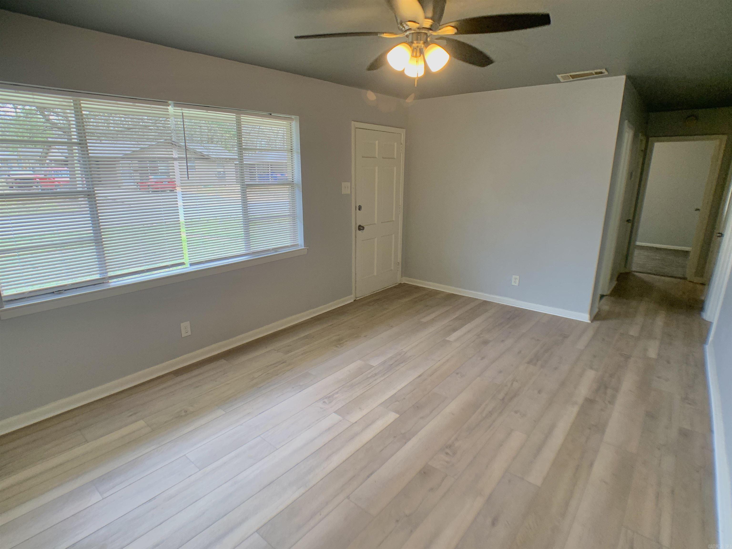 STONEGATE - Residential