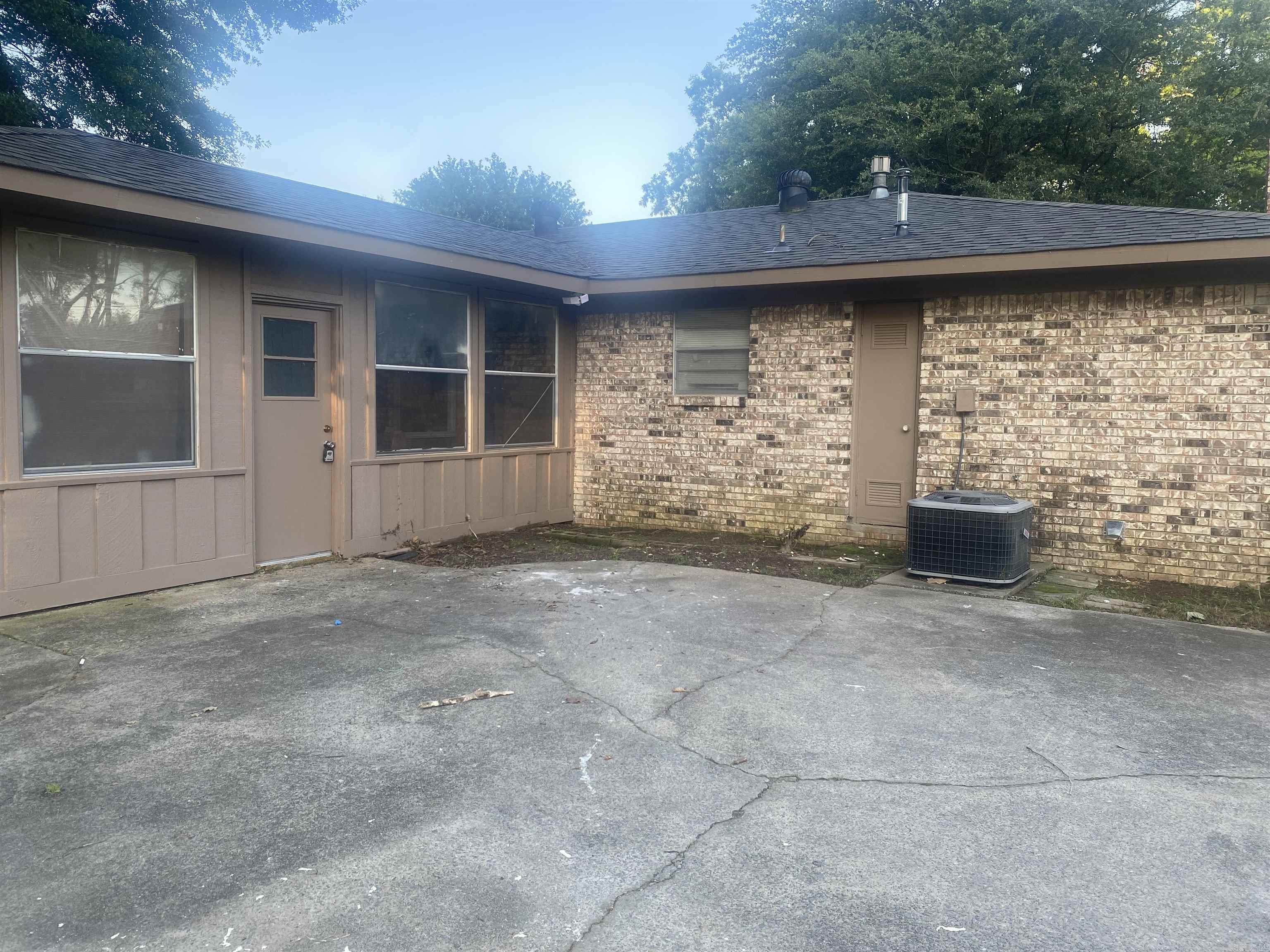 DELTA LAWN - Residential