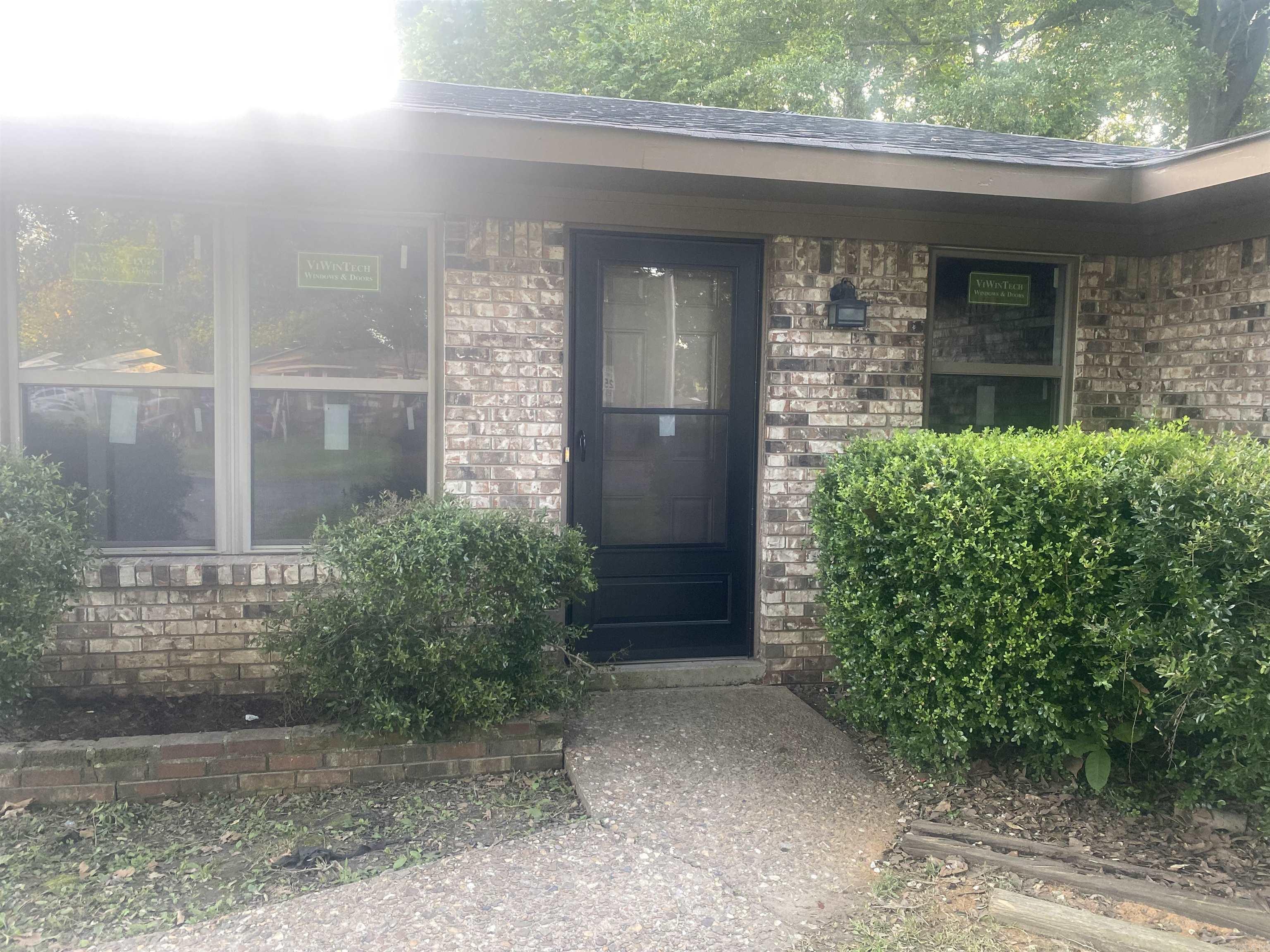 DELTA LAWN - Residential