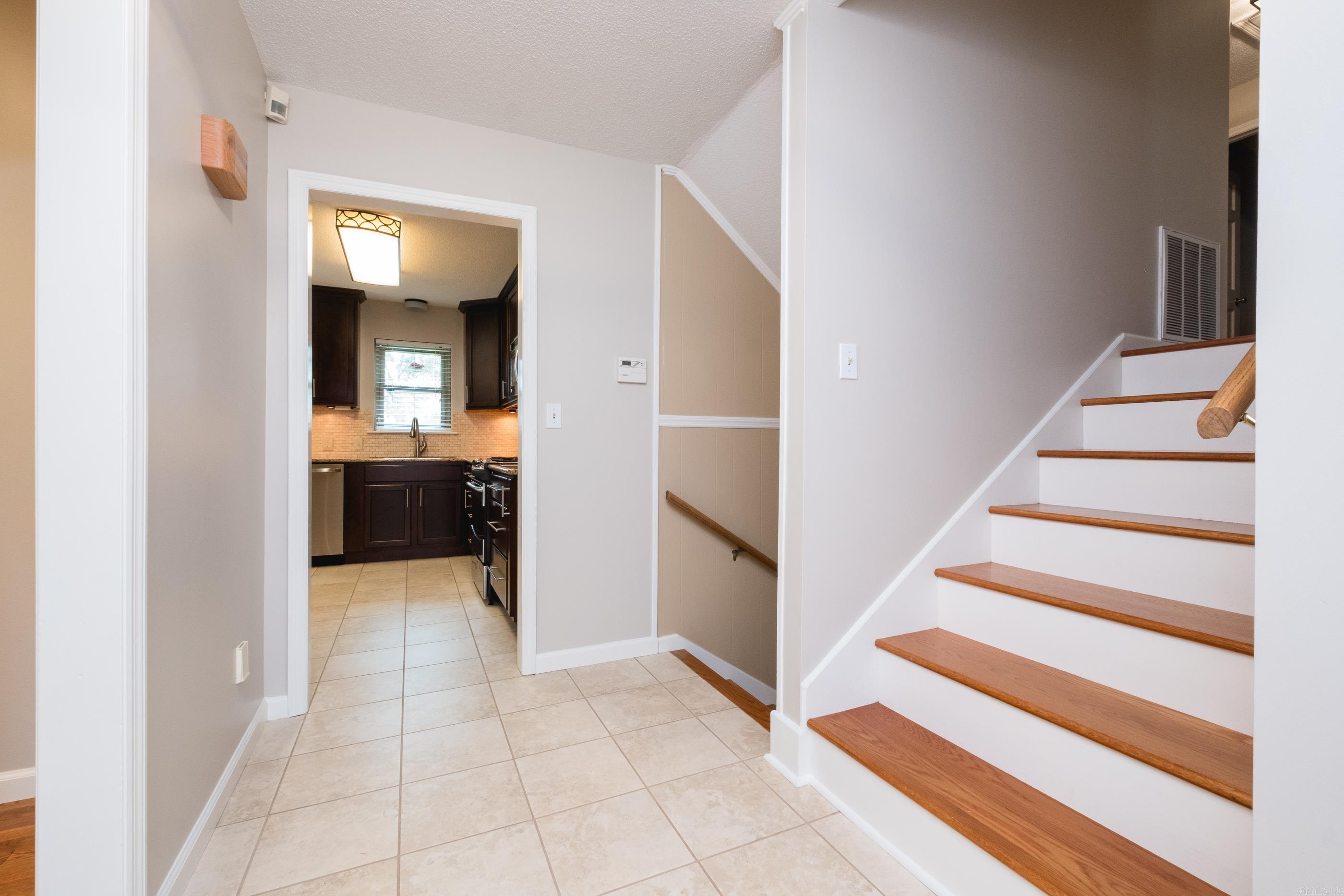 COLONY WEST - Residential